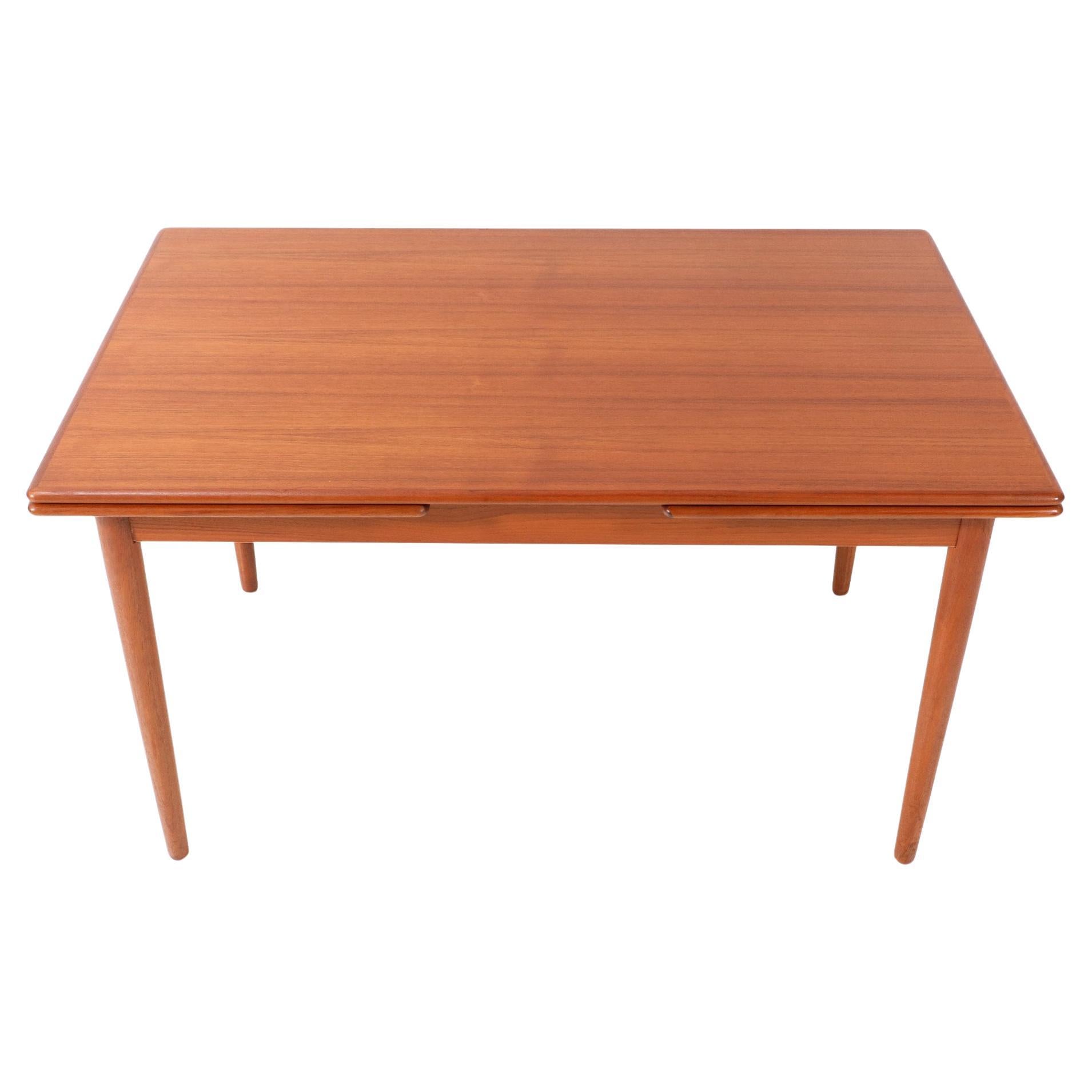 Teak Mid-Century Modern Extendable Dining Room Table Mo. 215 by Farstrup, 1960s For Sale