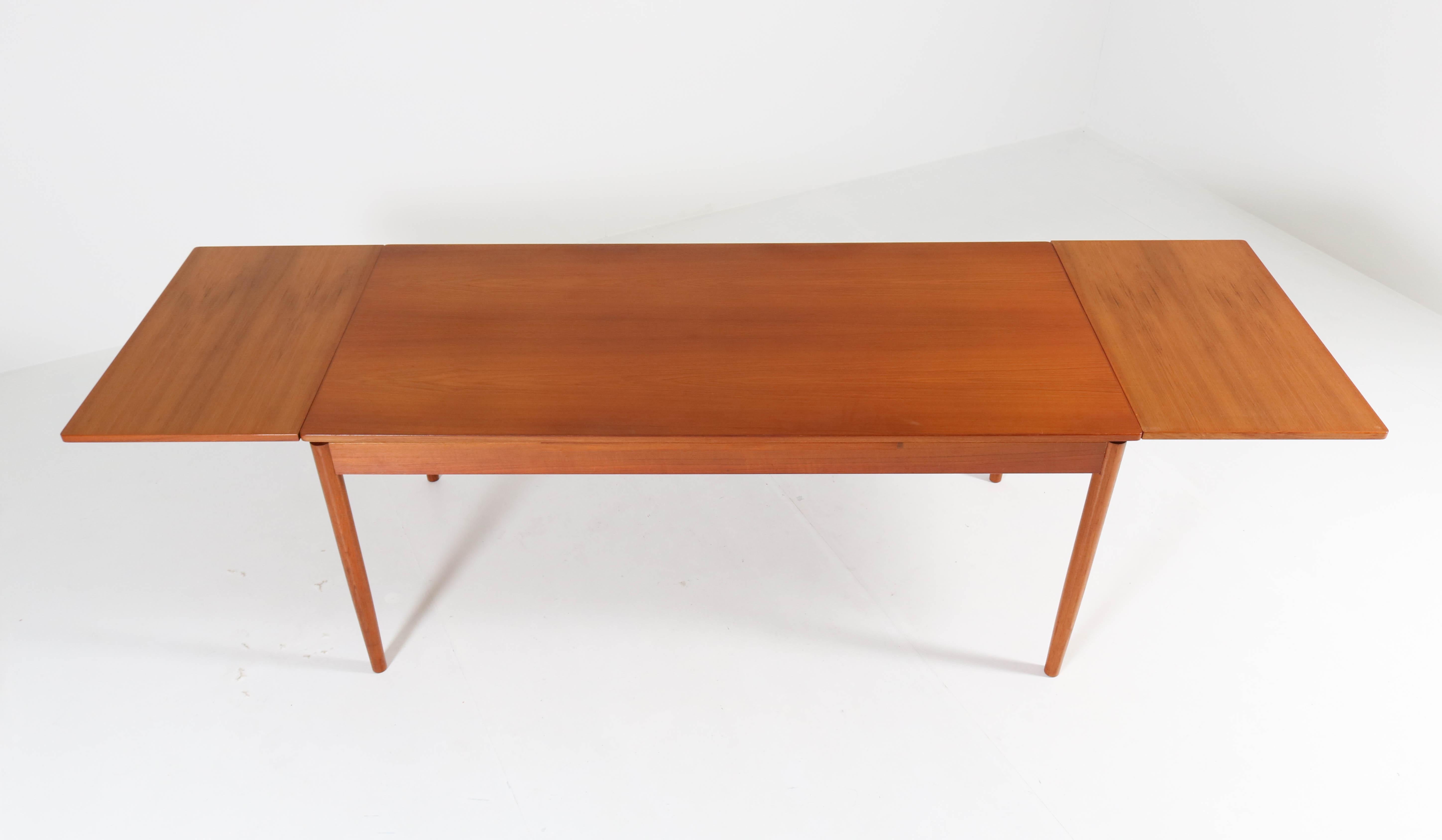 Dutch Teak Mid-Century Modern Extendable Table by Fristho, 1960s