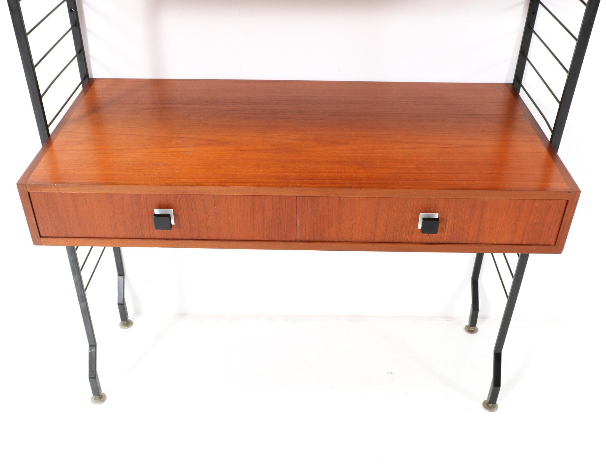 Teak Mid-Century Modern Free Standing Shelving Unit with Writing Table, 1960s In Good Condition For Sale In Amsterdam, NL