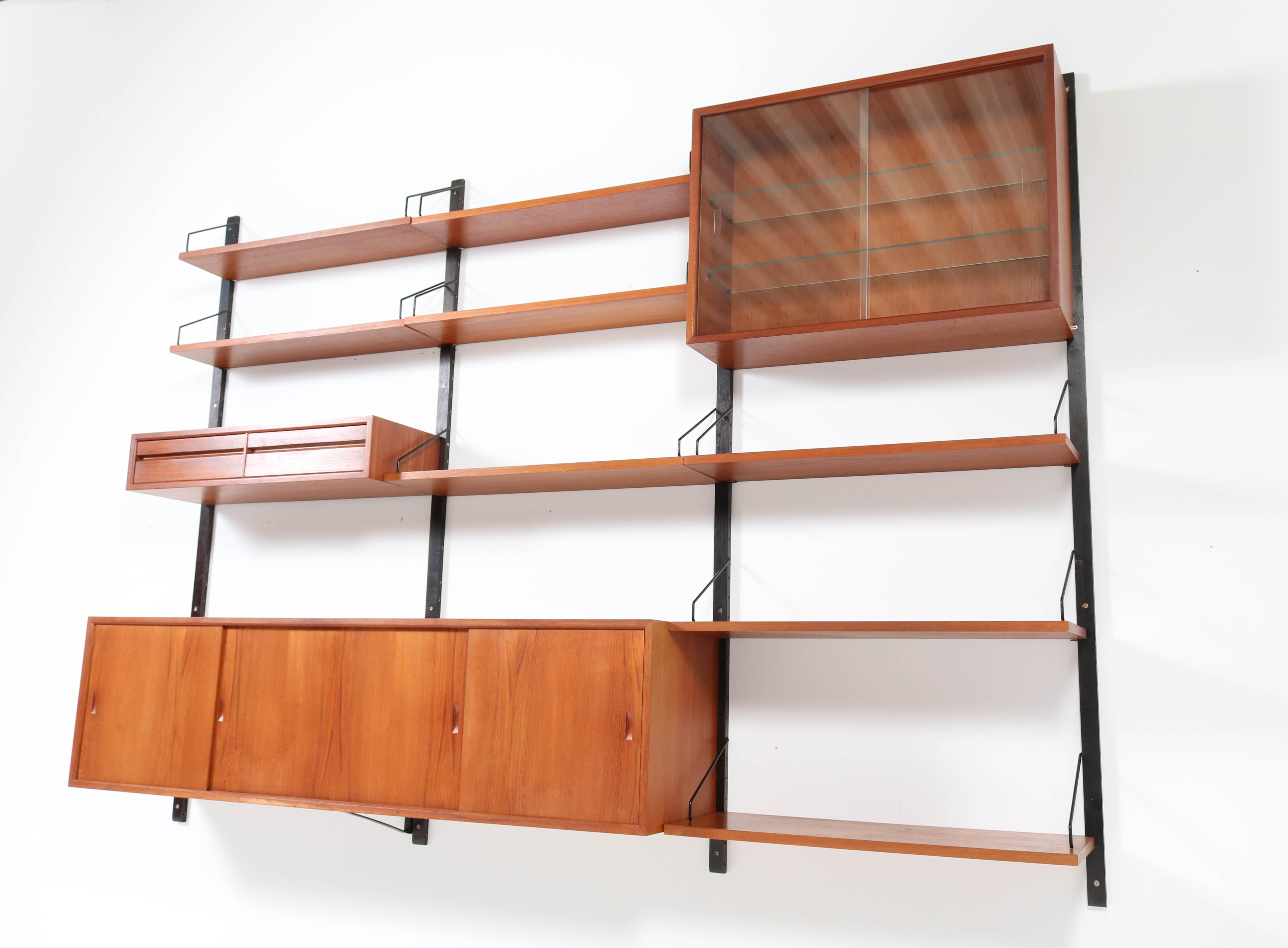 mid century shelving system