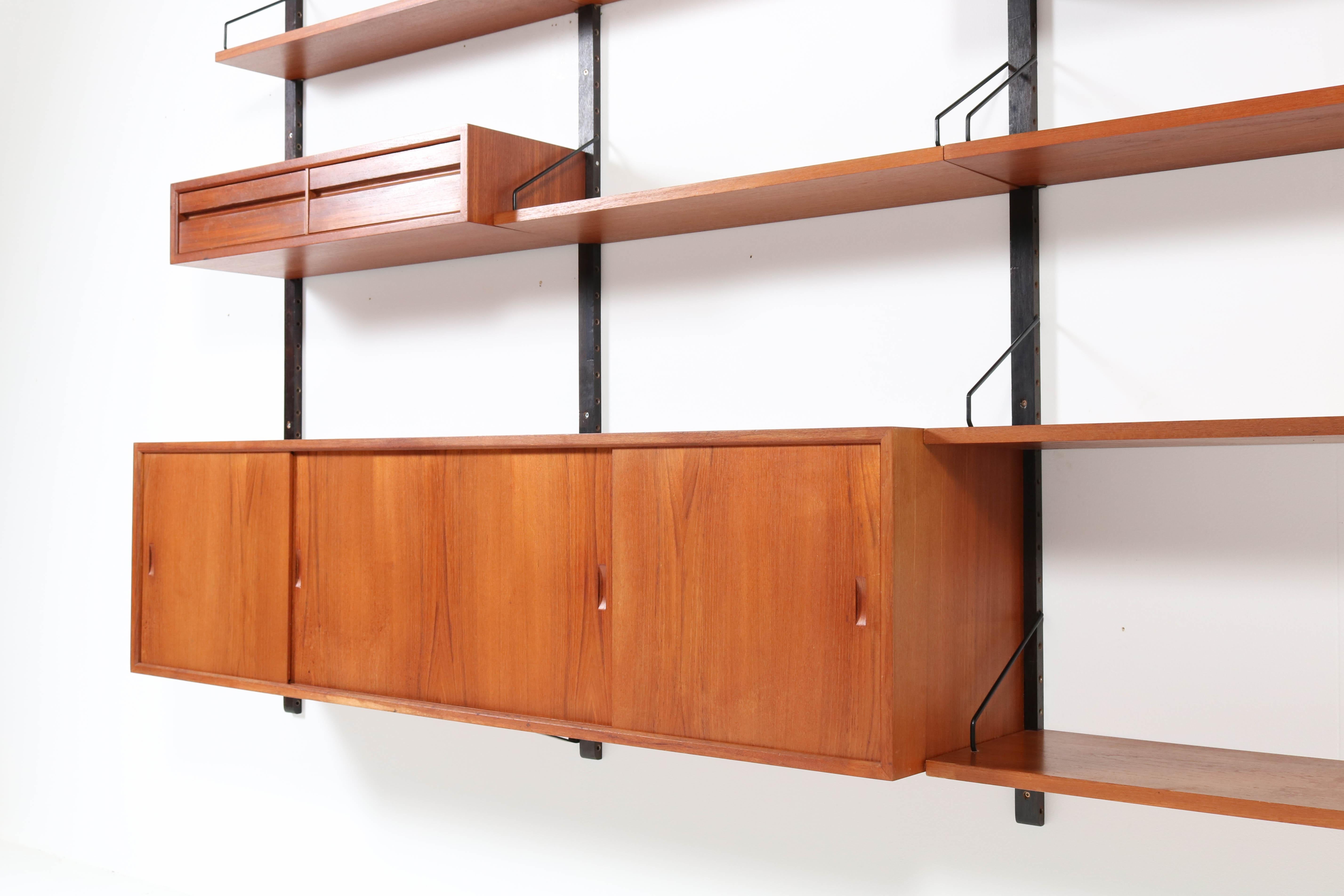 Mid-20th Century Teak Mid-Century Modern Royal Wall or Shelving Unit by Poul Cadovius for Cado