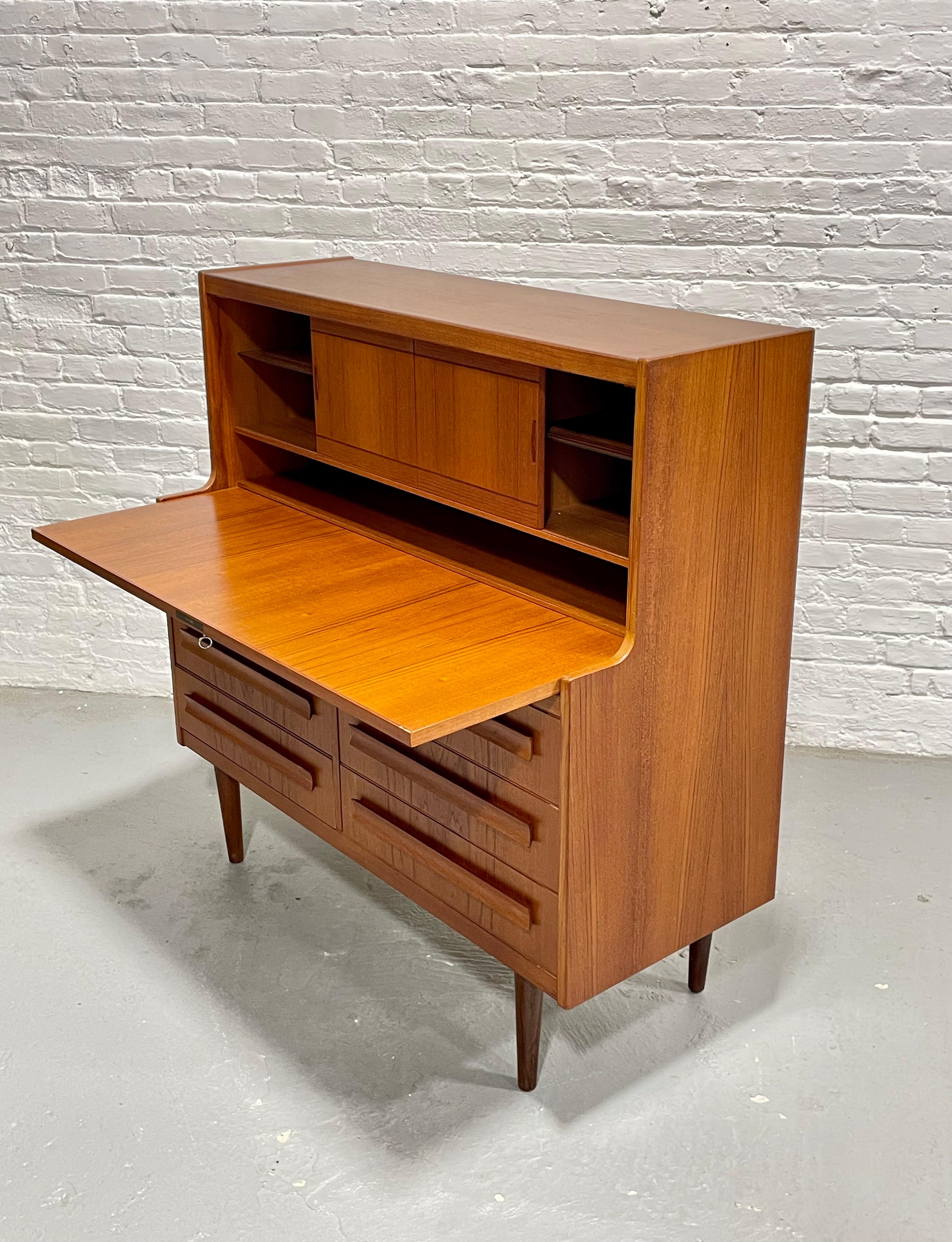 TEAK Mid Century MODERN Secretary DESK + Storage, Made in Denmark, c. 1960's 8