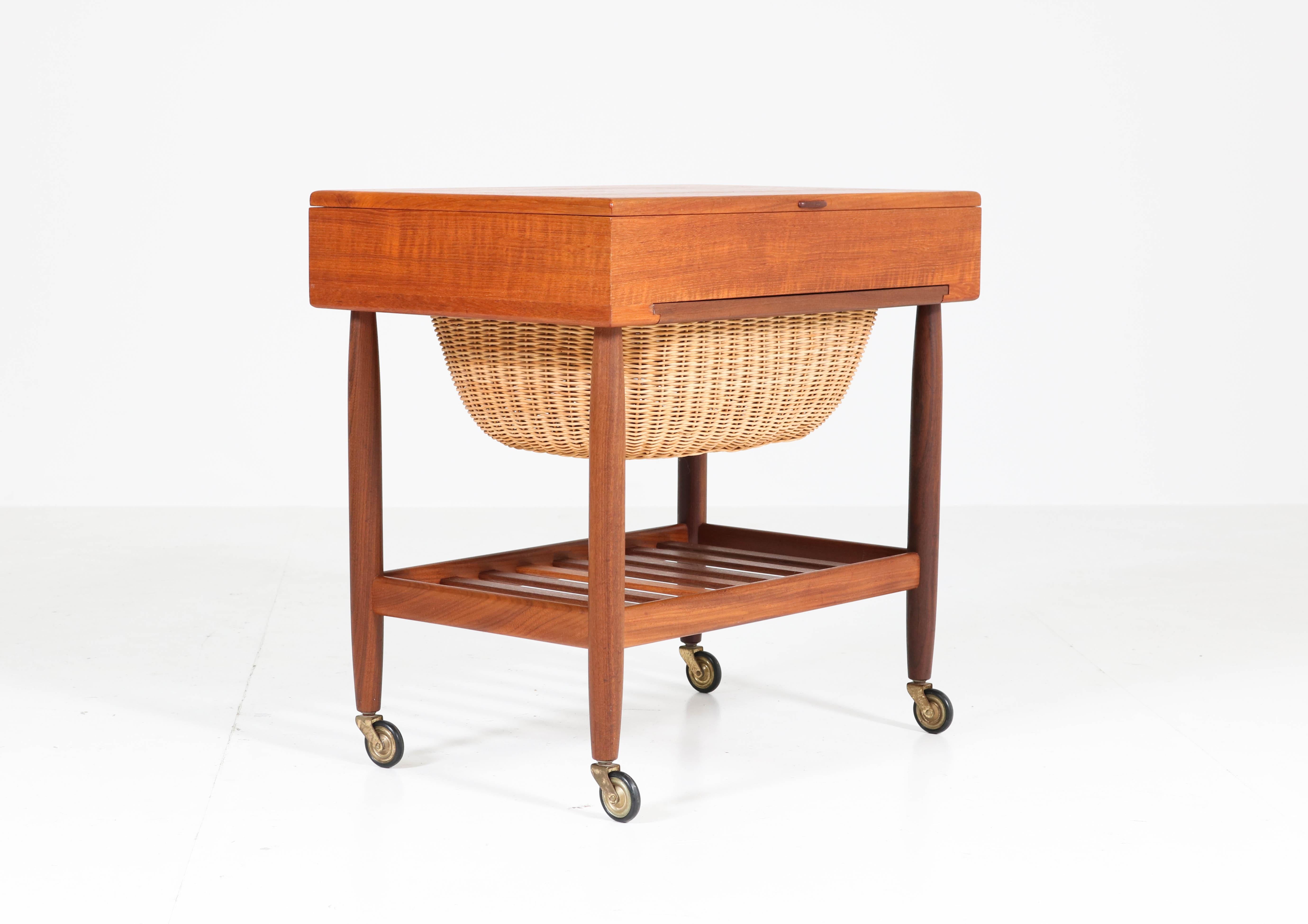 Teak Mid-Century Modern Sewing Trolley by Ejvind Johansson for FDB Mobler, 1960s 4