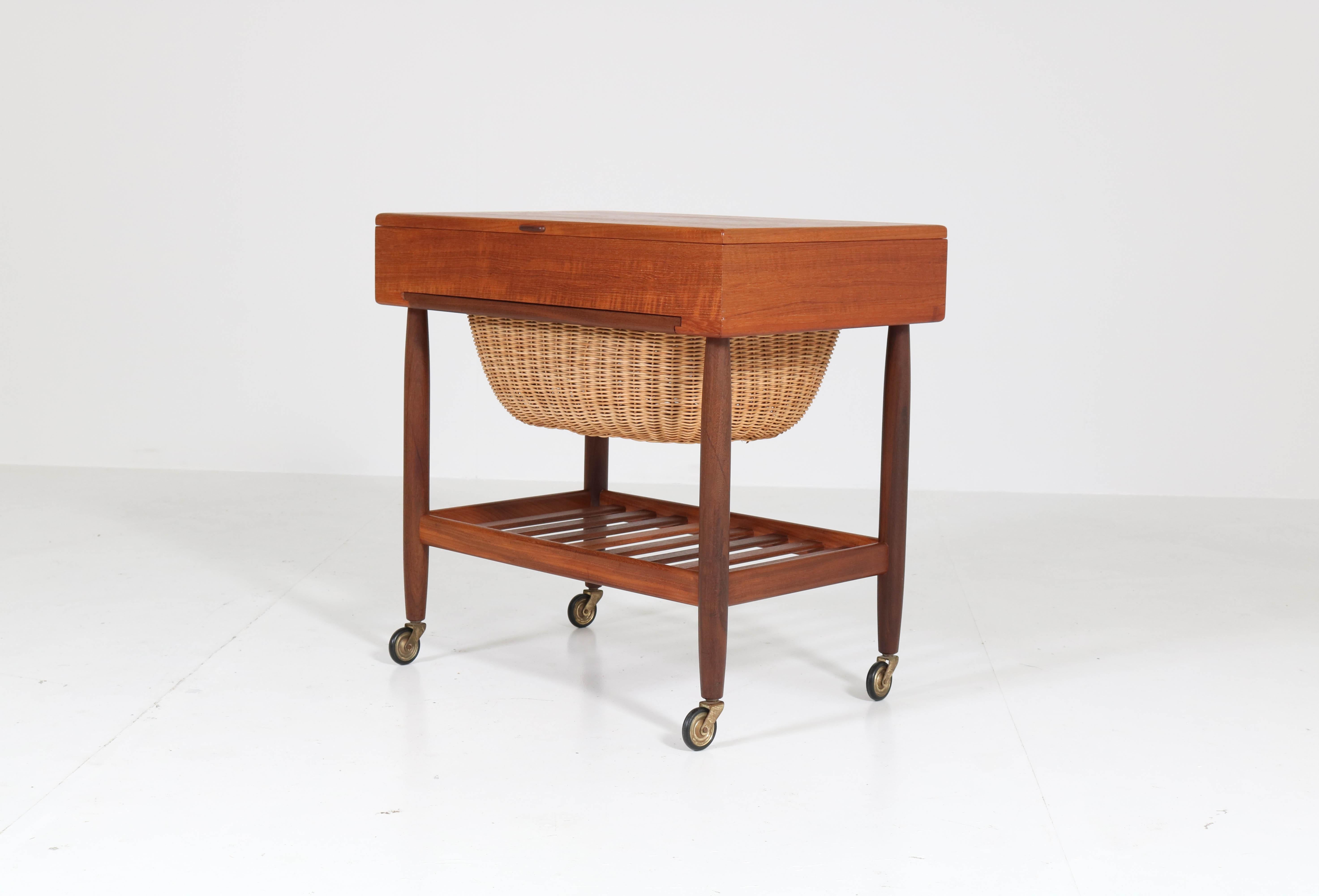 Teak Mid-Century Modern Sewing Trolley by Ejvind Johansson for FDB Mobler, 1960s 2