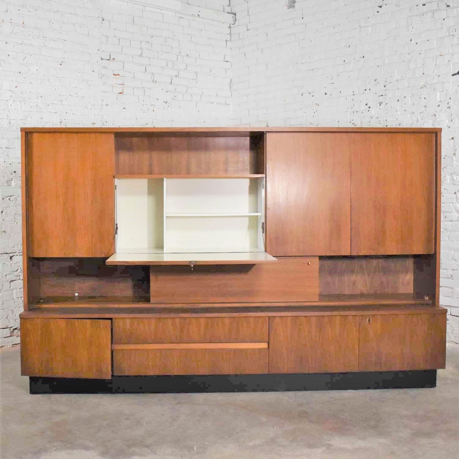 Veneer Teak Mid-Century Modern Wall Storage Bookcase Cabinet with Drop Front Desk For Sale