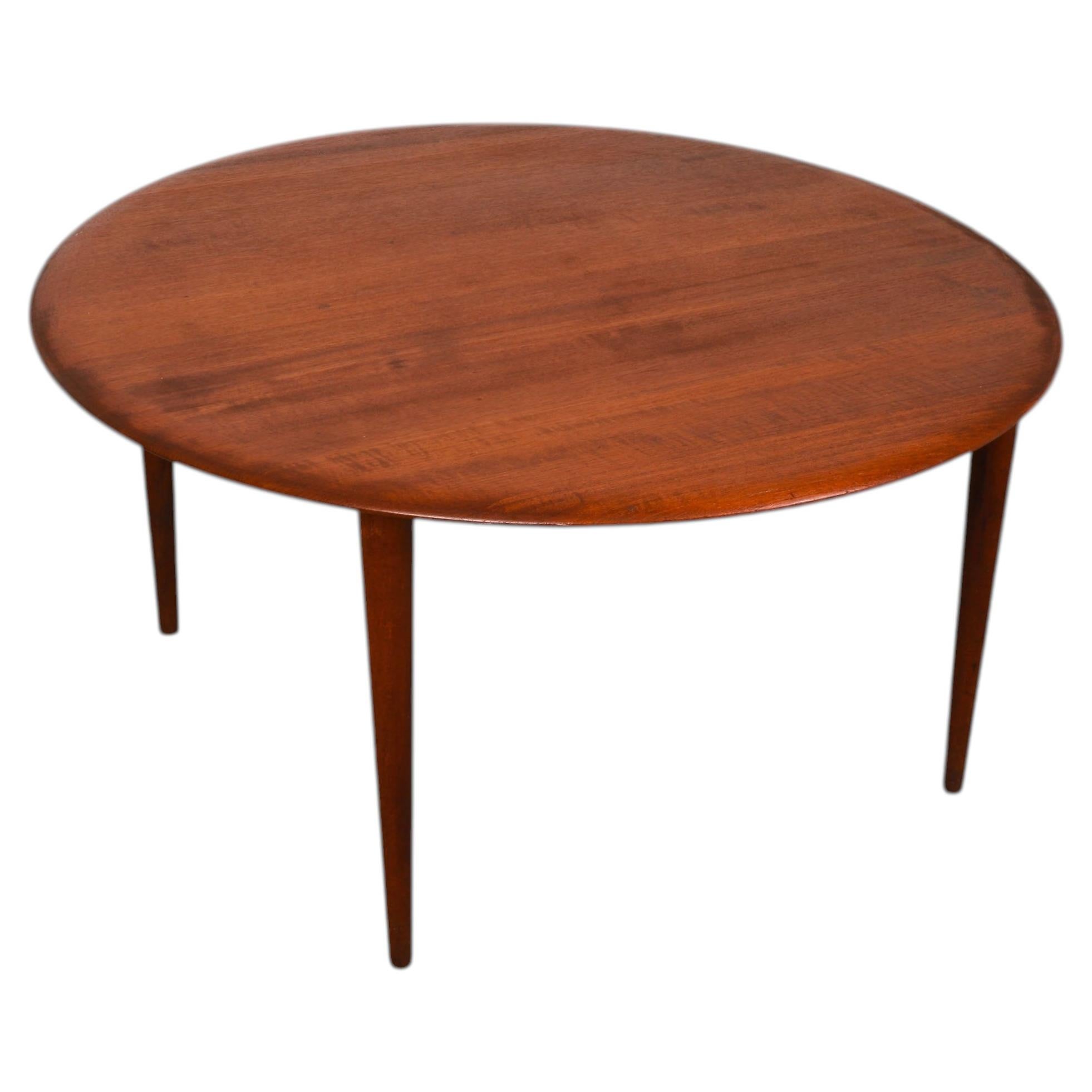 Teak Midcentury Round Coffee Table Peter Hvidt & Orla Molgaard-Nielsen For Sale