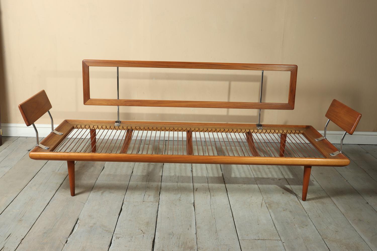 Mid-20th Century Teak Minerva Daybed by Peter Hvidt for France and Son