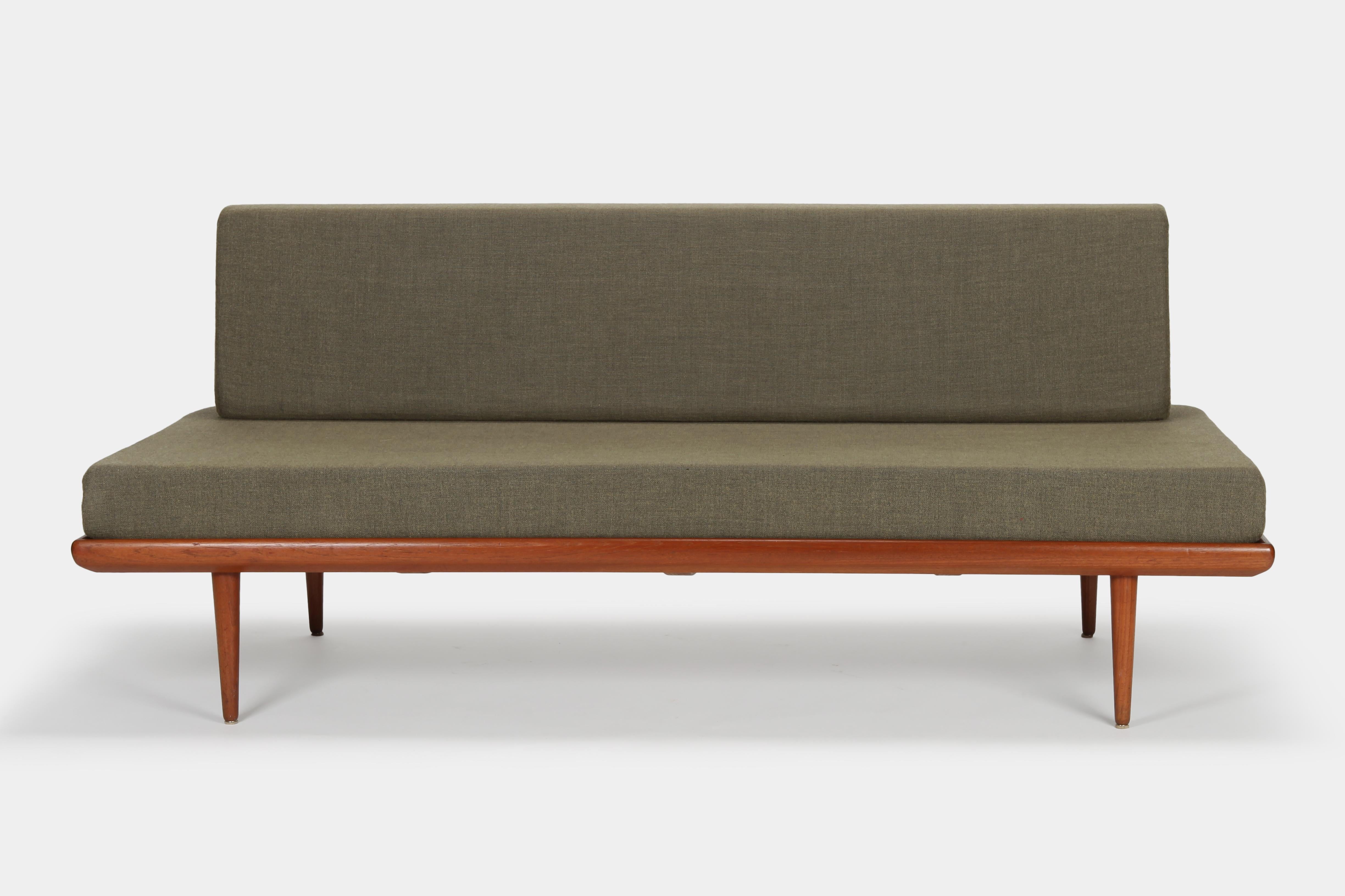 Teak Minerva Sofa Peter Hvidt and Orla Molgaard Nielsen, 1955 (Moderne der Mitte des Jahrhunderts)