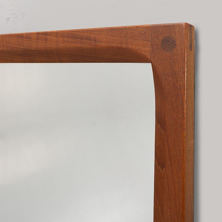 Teak mirror, No 165 K, by Kai Kristiansen for Aksel Kjersgaard, Odder, Denmark In Good Condition In Klintehamn, SE