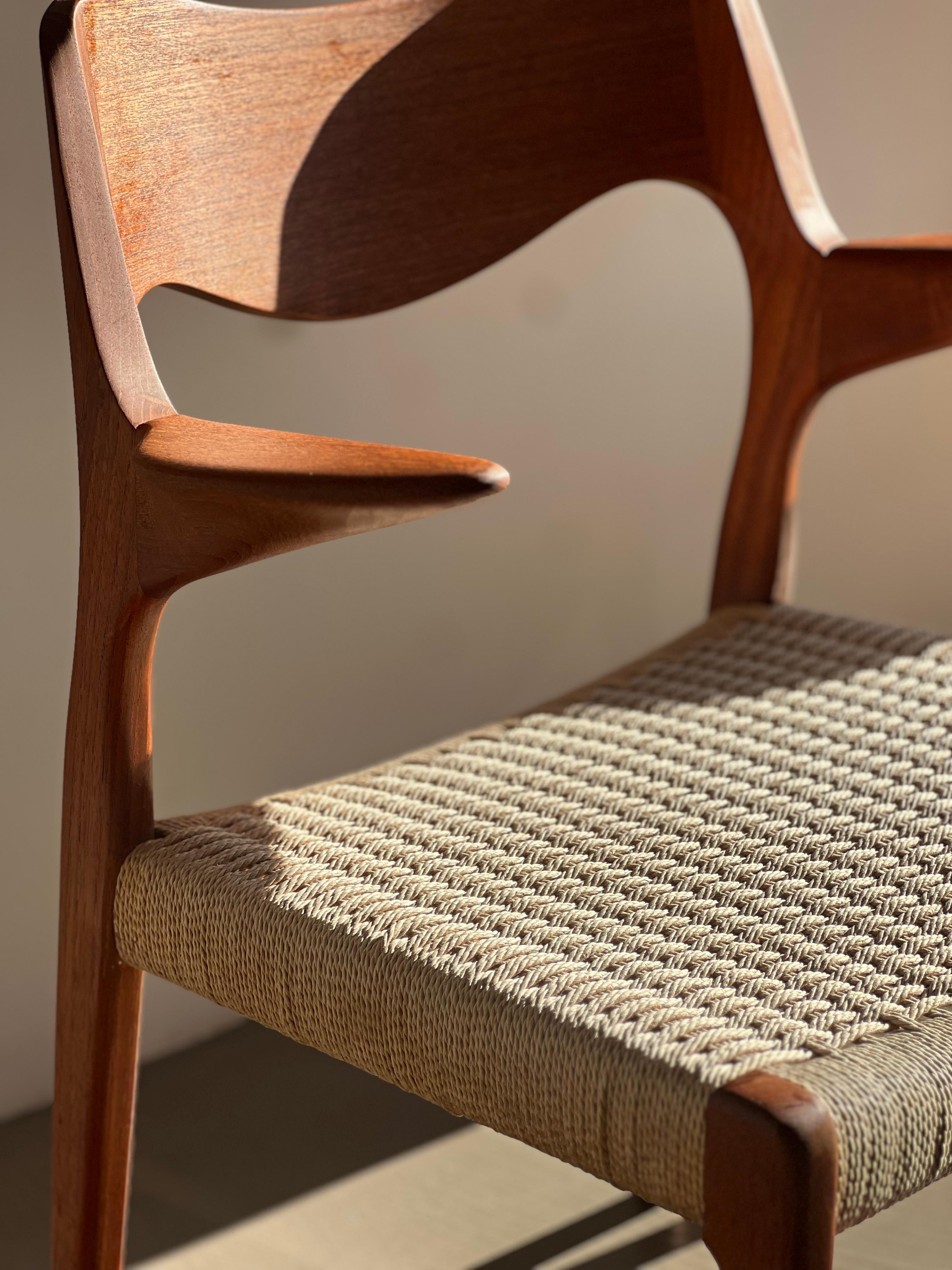 Danois Chaise de salle à manger Møller Model 55 en teck, Design/One par Niels Otto Møller en vente