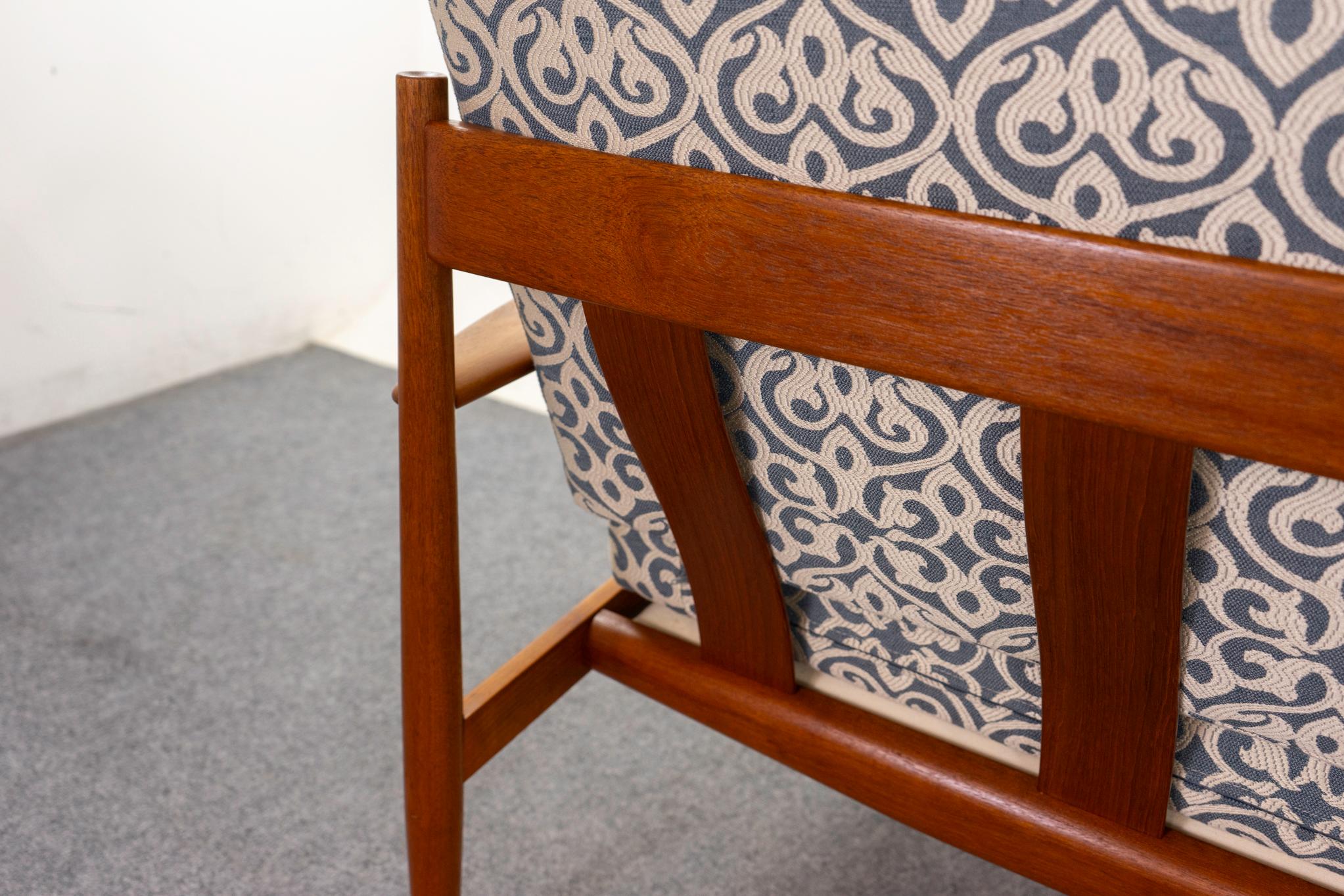 Teakholz-Sofa Modell 128 von Grete Jalk 2