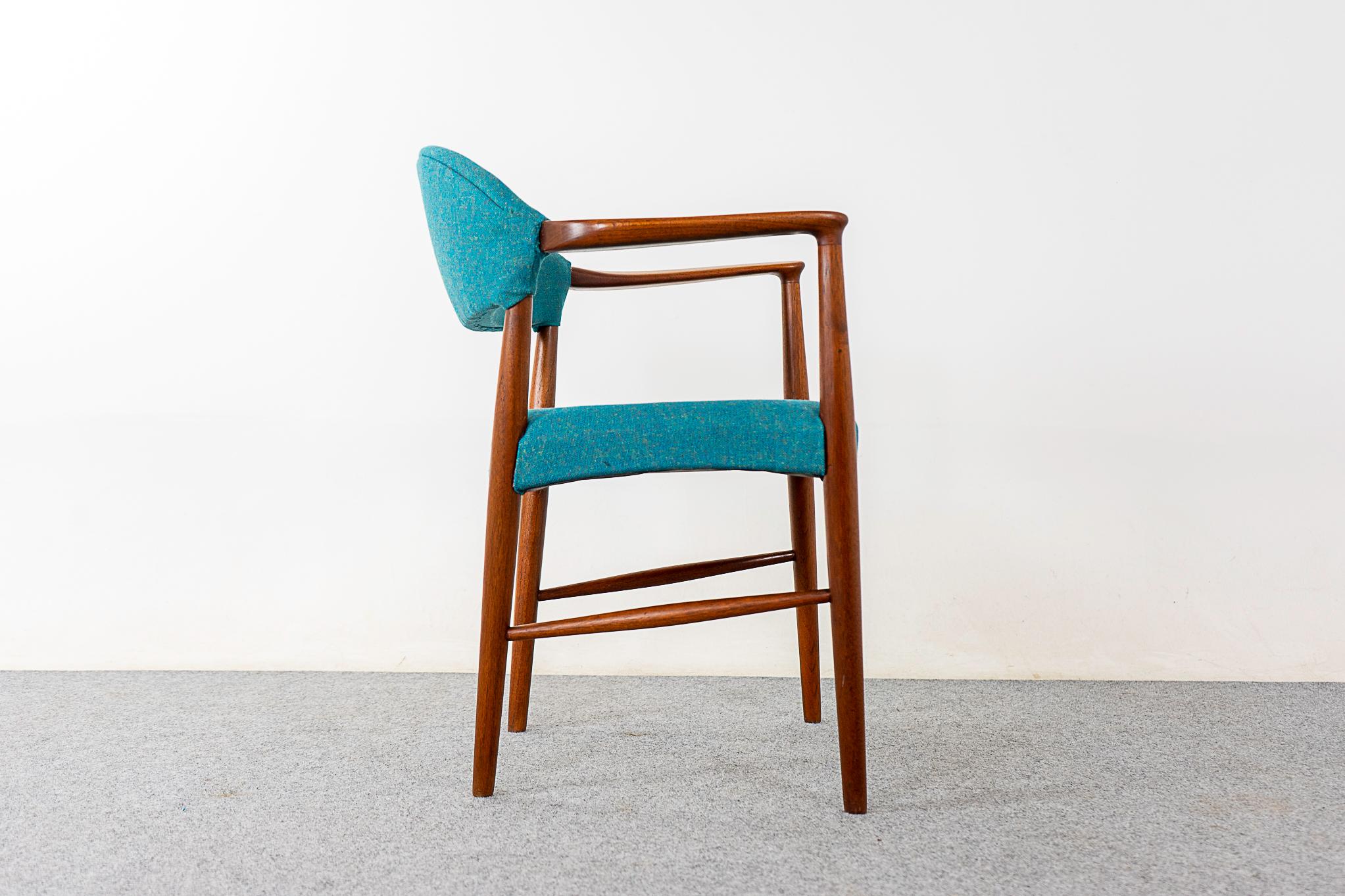 Teak Model 223 Arm Chair by Kurt Olsen For Sale 1