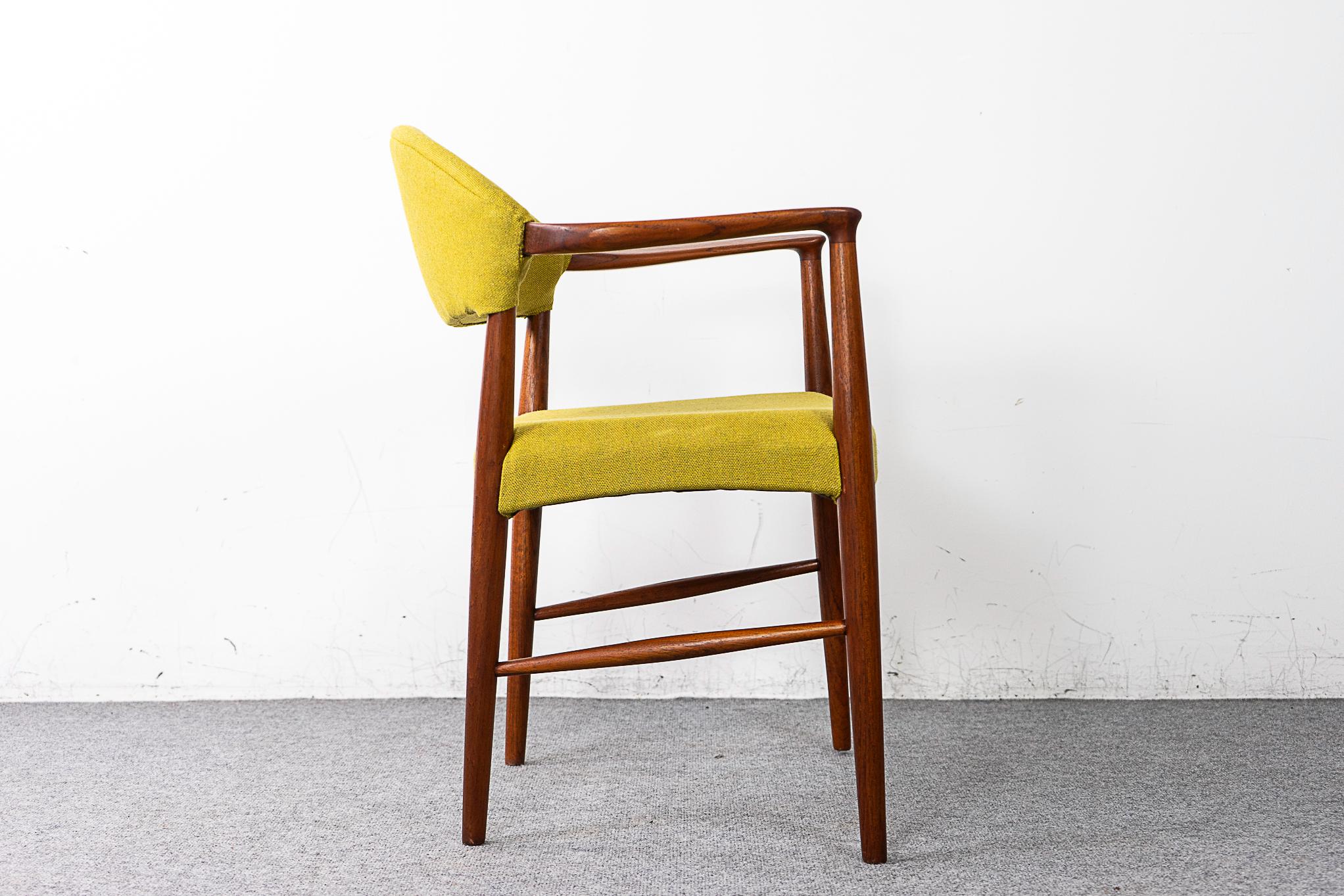 Teak Model 223 Arm Chair by Kurt Olsen For Sale 2