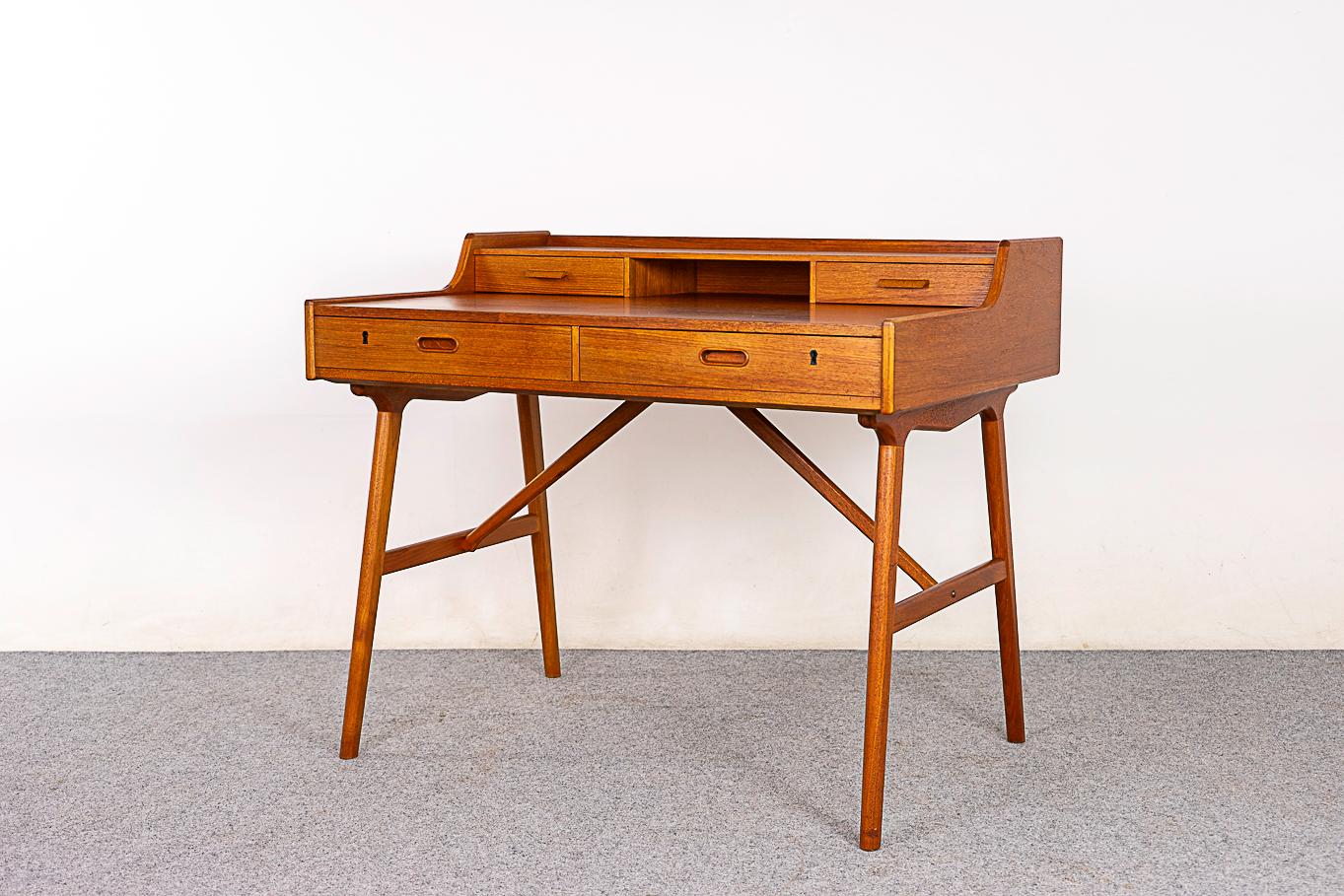 Mid-20th Century Teak Model 64 Desk by Arne Wahl Iversen