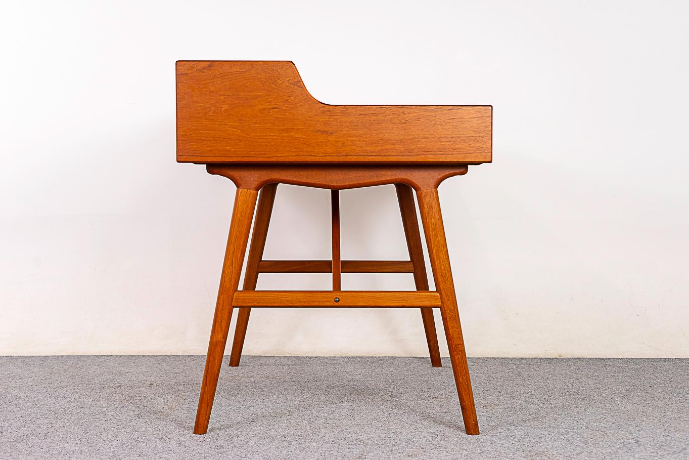 Teak Model 64 Desk by Arne Wahl Iversen 1