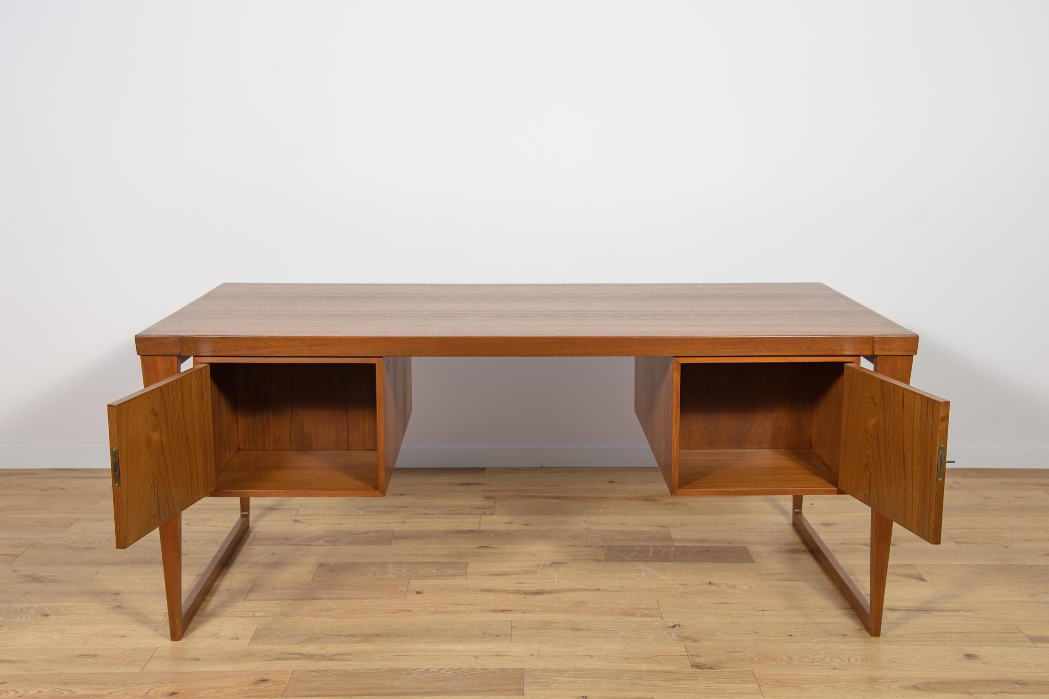 Scrivania Model 70 in teak di Kai Kristiansen per Feldballes Møbelfabrik, anni '60 in vendita 2