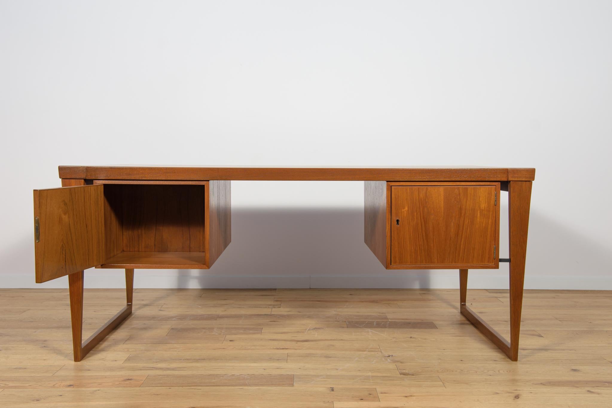 Scrivania Model 70 in teak di Kai Kristiansen per Feldballes Møbelfabrik, anni '60 in vendita 3