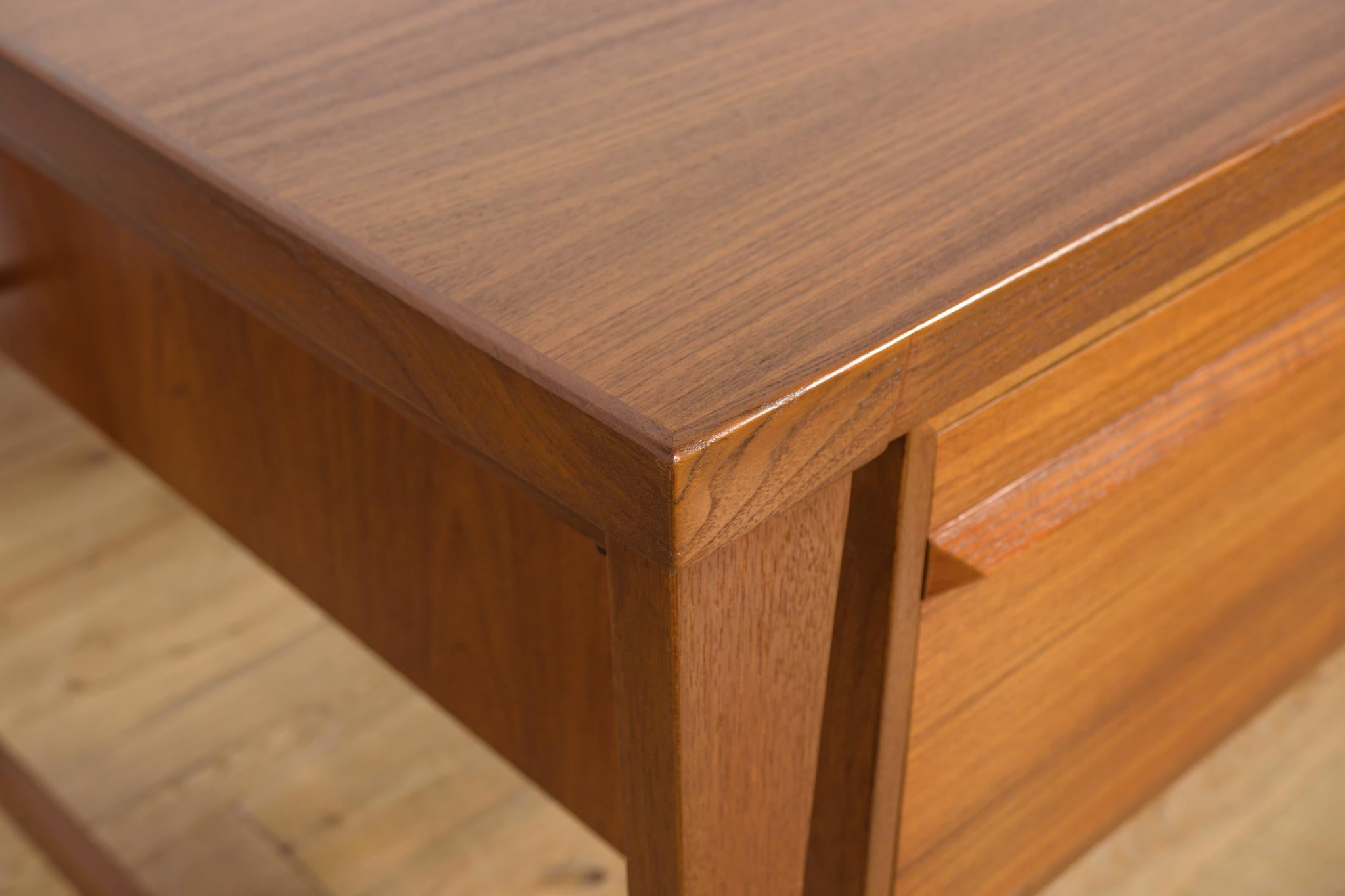 Scrivania Model 70 in teak di Kai Kristiansen per Feldballes Møbelfabrik, anni '60 in vendita 12