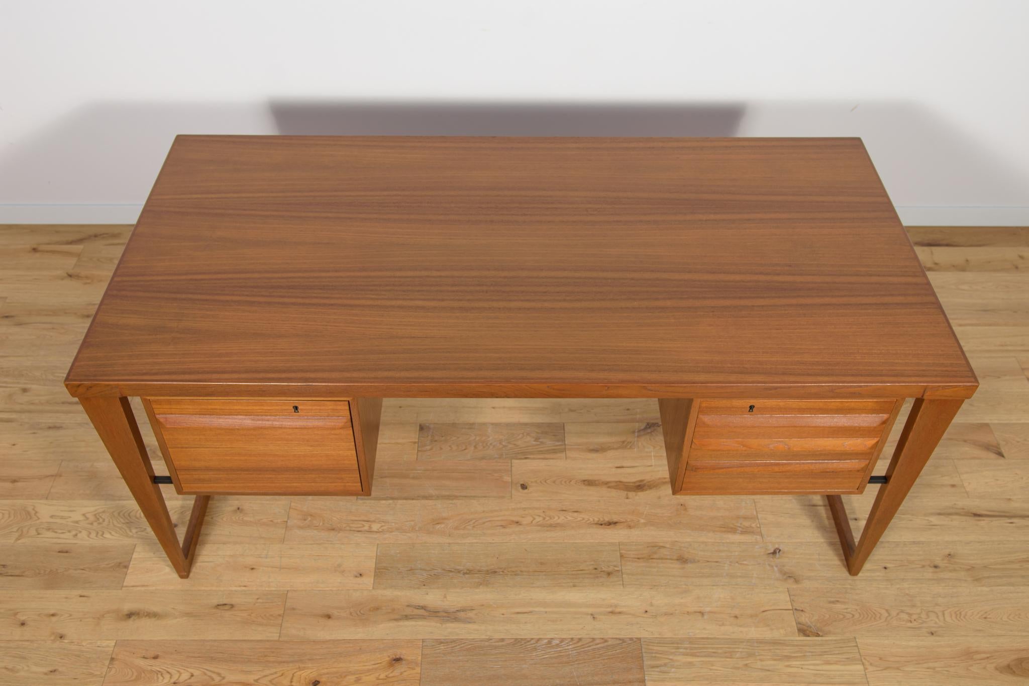 Danese Scrivania Model 70 in teak di Kai Kristiansen per Feldballes Møbelfabrik, anni '60 in vendita
