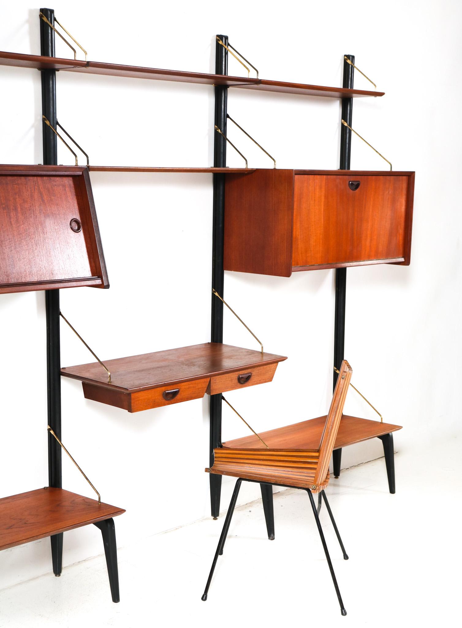 Teak Modular Mid-Century Modern Wall Unit by Louis van Teeffelen for WéBé, 1950s For Sale 4