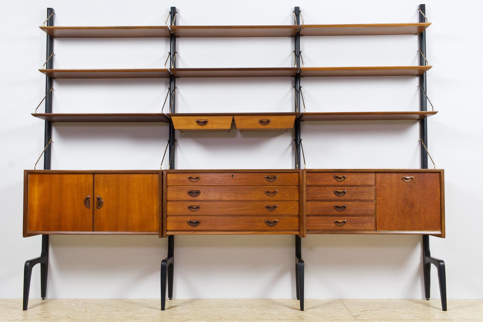 Mid-20th Century Teak Modular Wall Unit by Louis Van Teeffelen for Wébé, 1950s, Dutch Midcentury