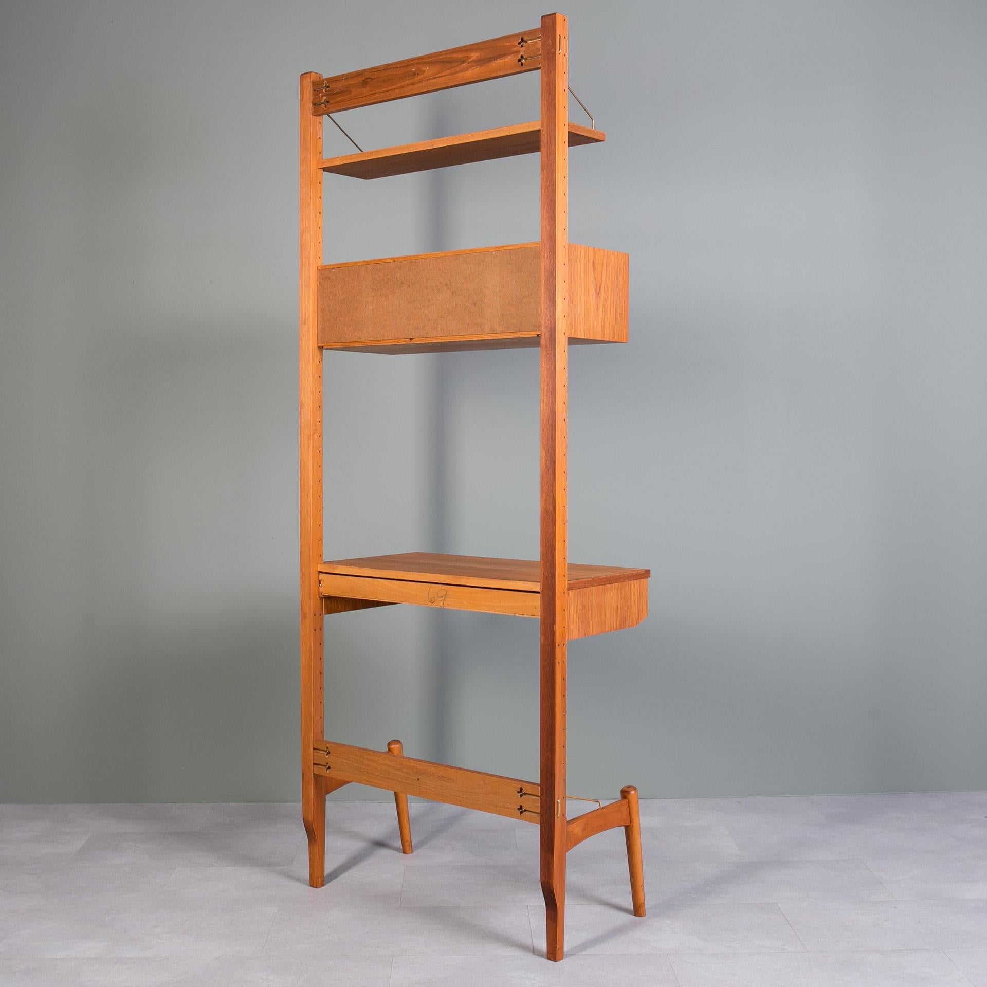 Teak Modular Wall Unit, Rival, Brodrene Jatogs Mobelfabrik, Norway, 1960s In Good Condition For Sale In Wrocław, Poland