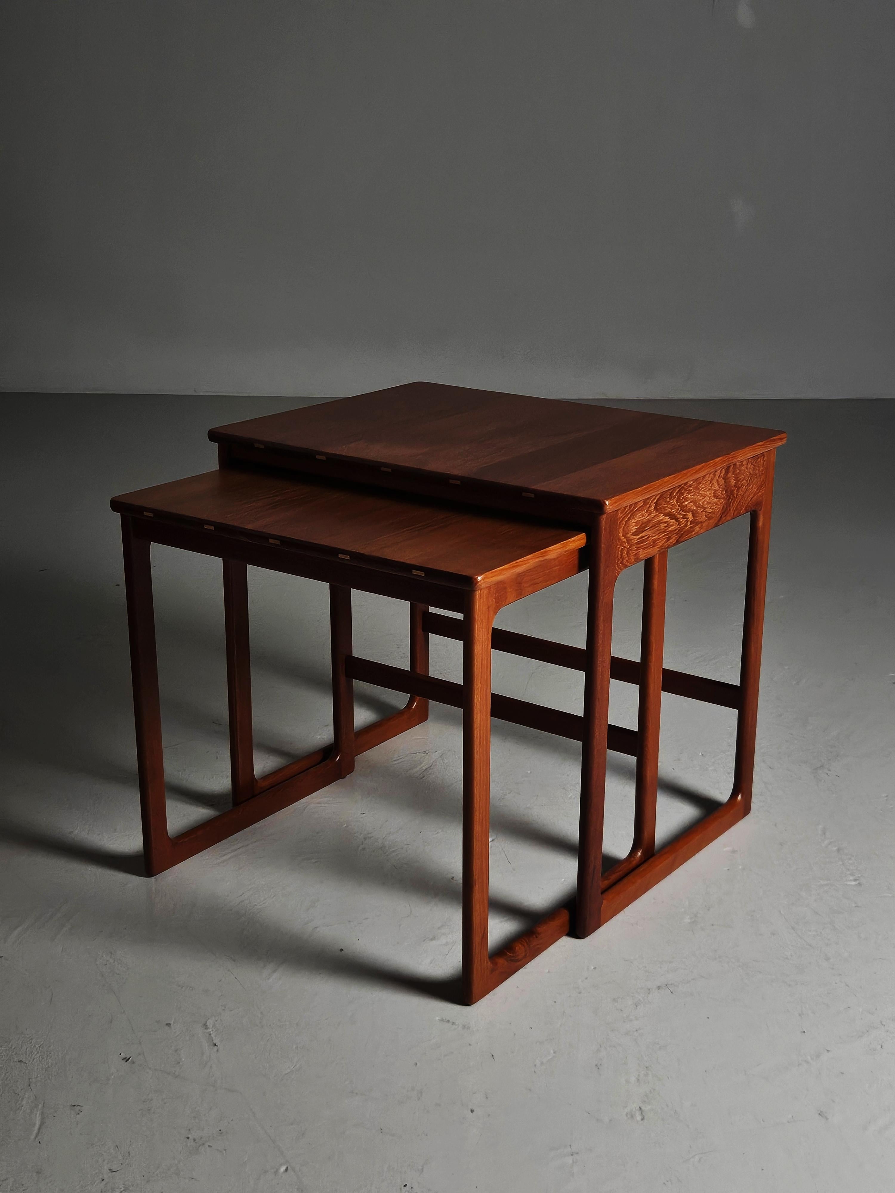 Tavolini in teak di Yngvar Sandström per Seffle Möbelfabrik, Svezia, anni '50 in vendita 4