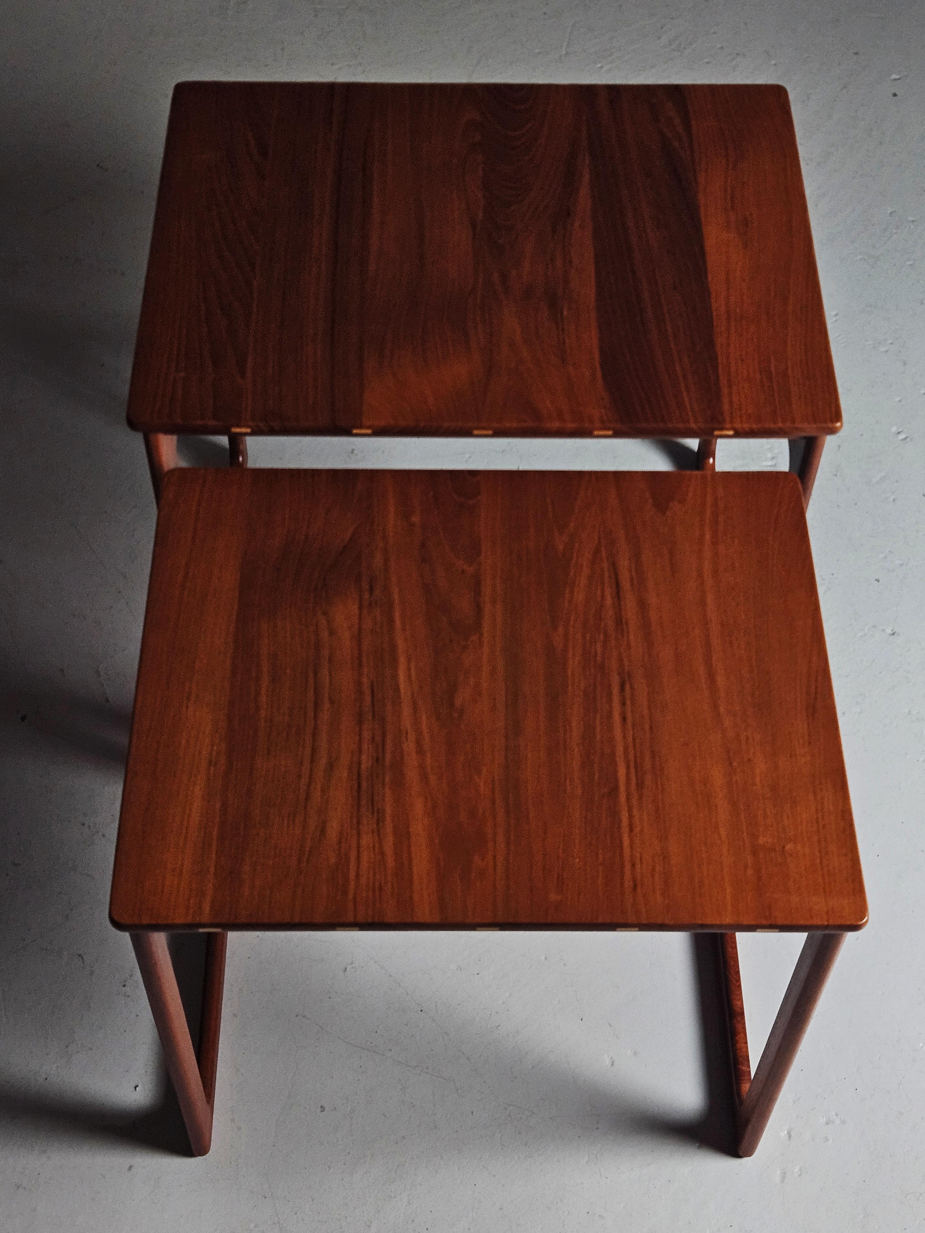 Tavolini in teak di Yngvar Sandström per Seffle Möbelfabrik, Svezia, anni '50 in vendita 1