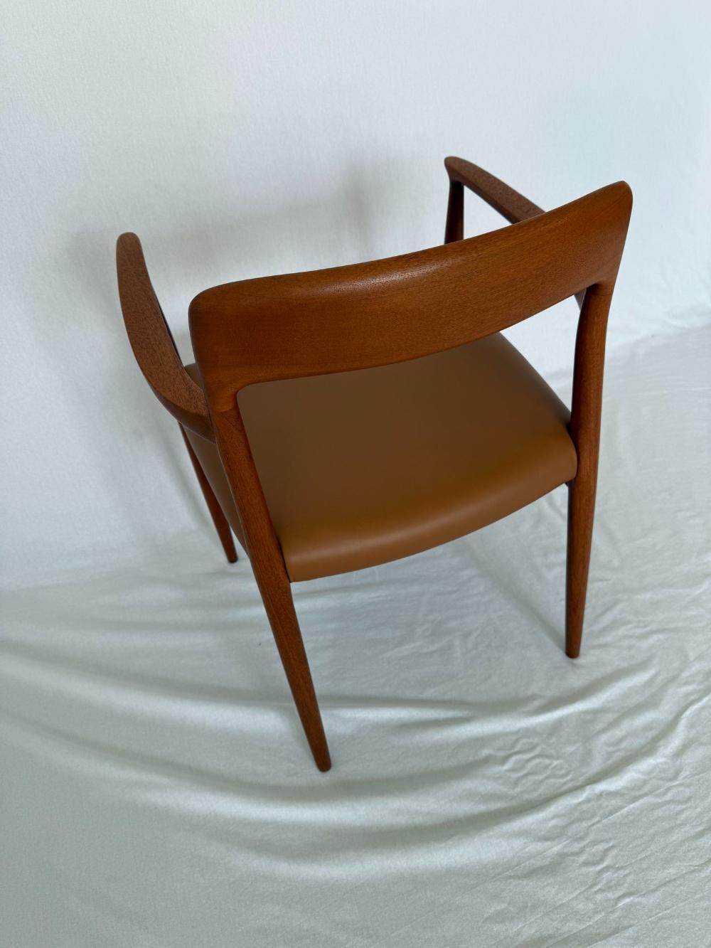 Milieu du XXe siècle Fauteuil Niels Moller modèle n°56