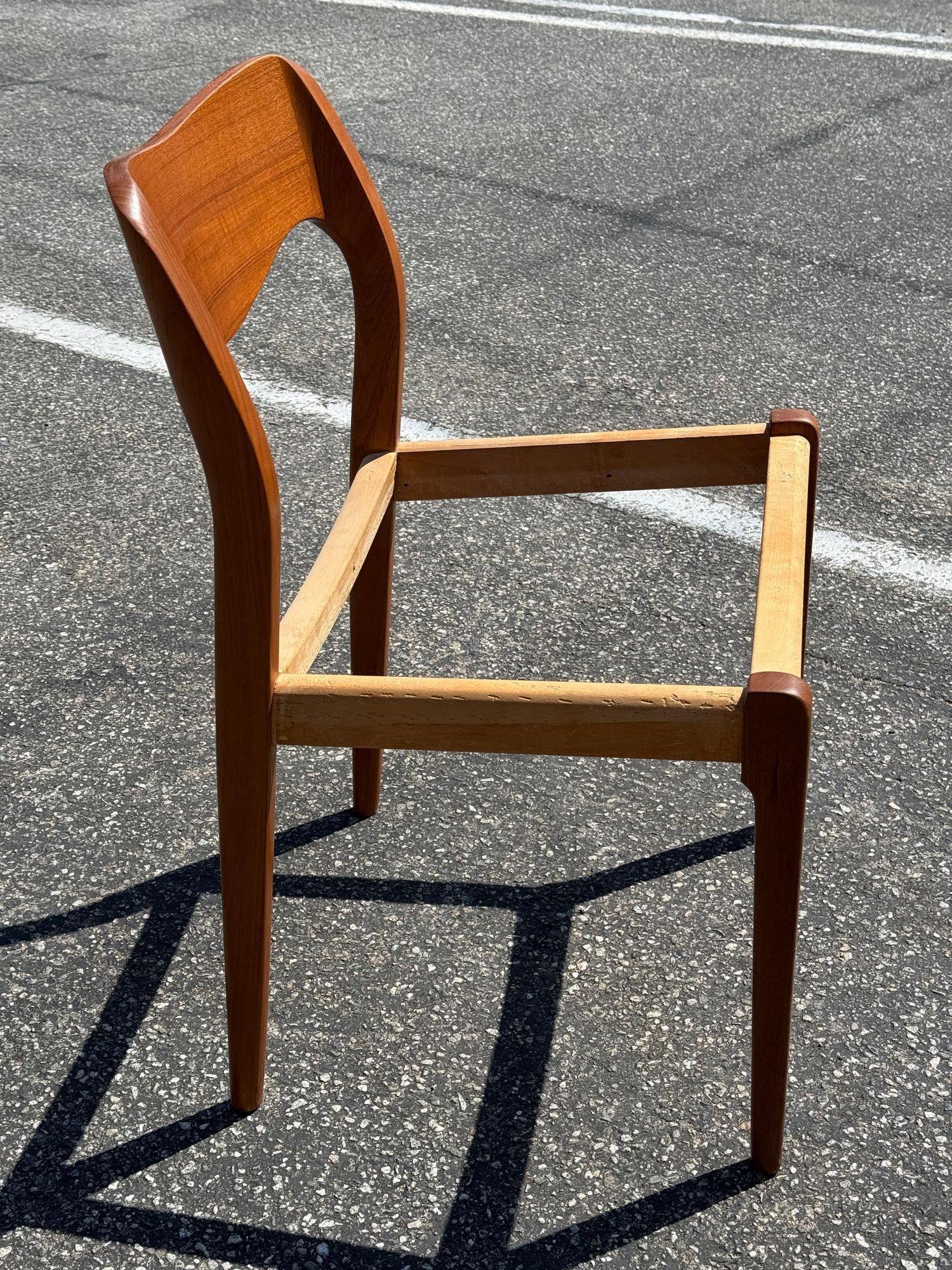 Sedie da pranzo Niels Moller Model 71 in teak in vendita 3