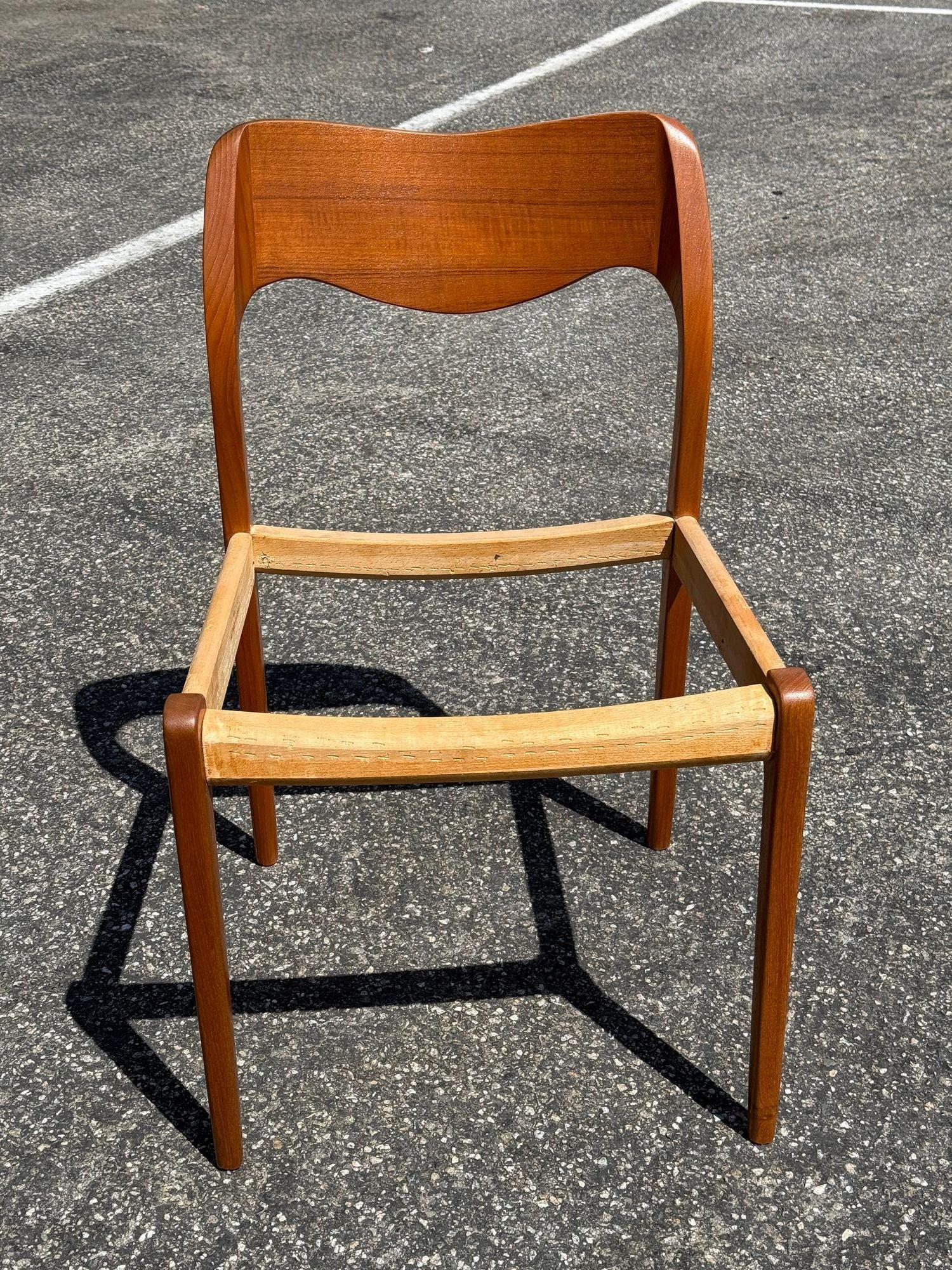 Sedie da pranzo Niels Moller Model 71 in teak in vendita 4