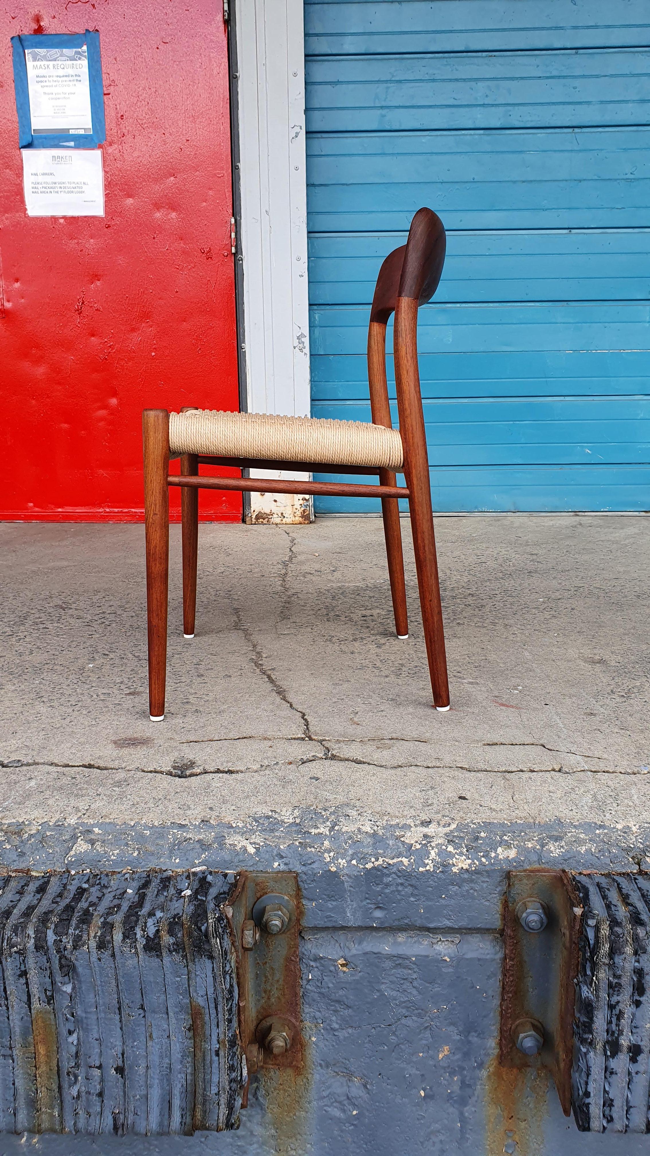 Teak Niels Moller Model 75 Side Chair In Good Condition In Philadelphia, PA