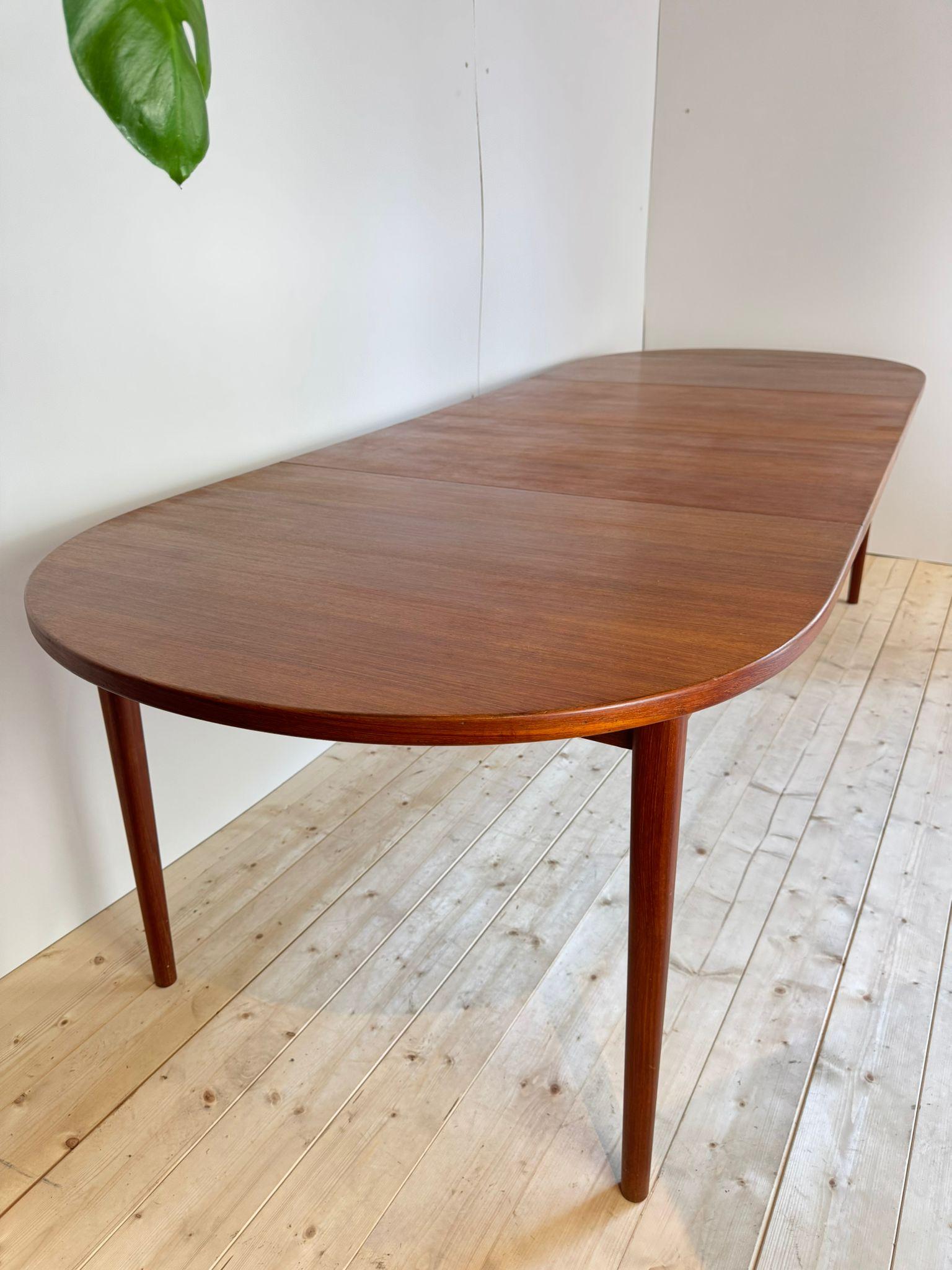 Teak Nils Jonsson Oval Two-Leaf Dining Table 