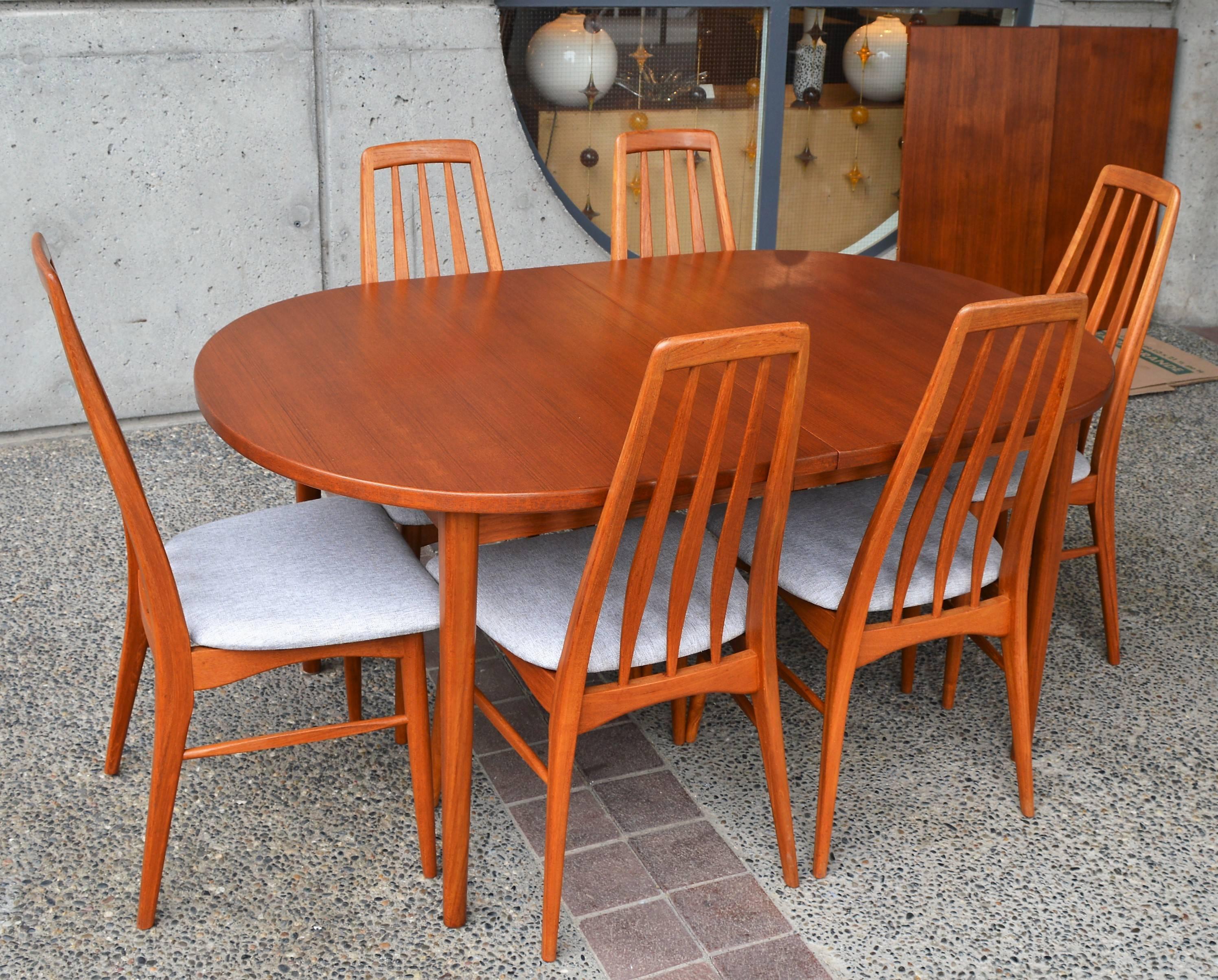 Teak Nils Jonsson Oval Two-Leaf Dining Table 