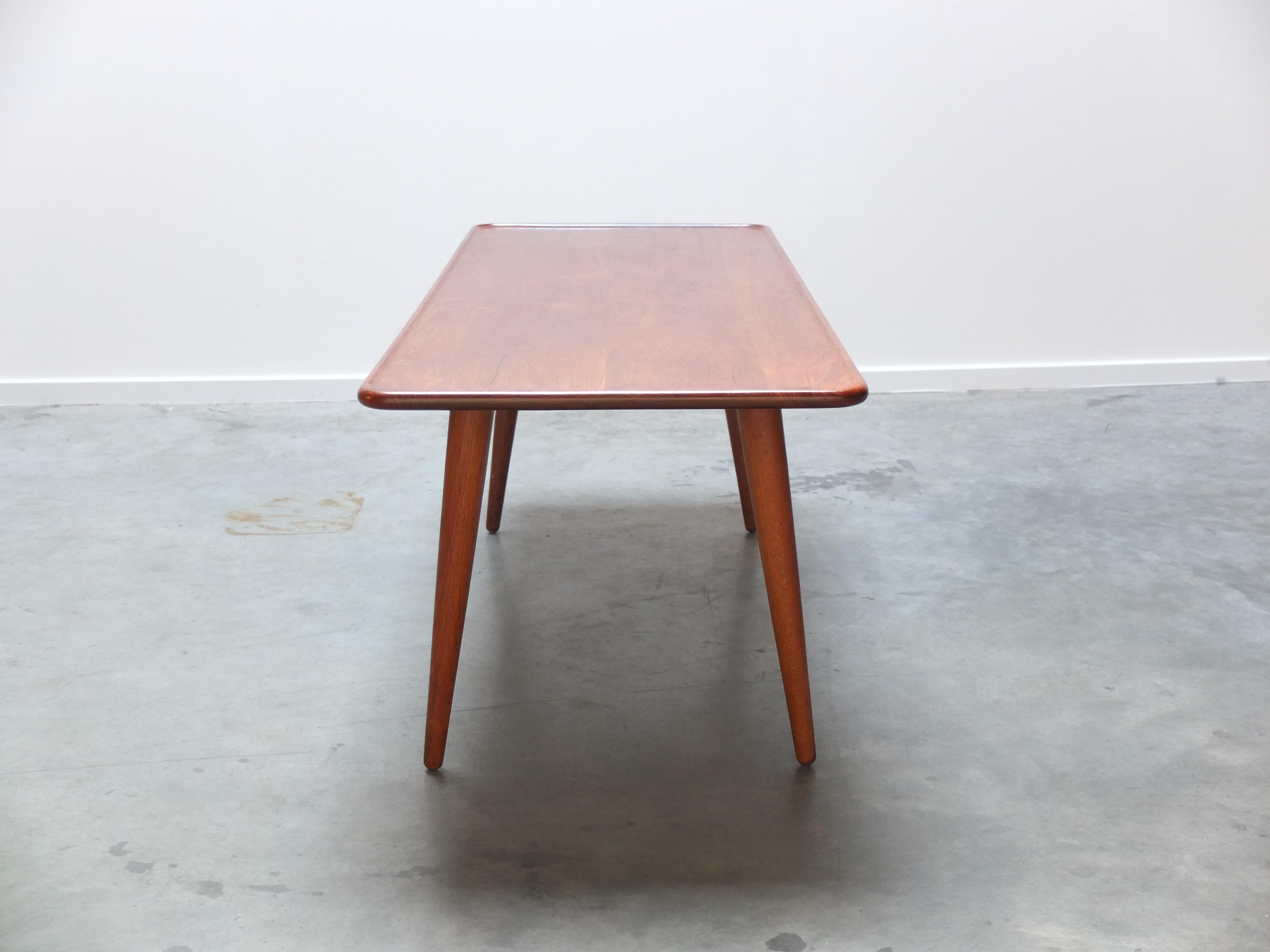 Teak & Oak 'At-11' Coffee Table by Hans Wegner for Andreas Tuck, 1950s For Sale 10