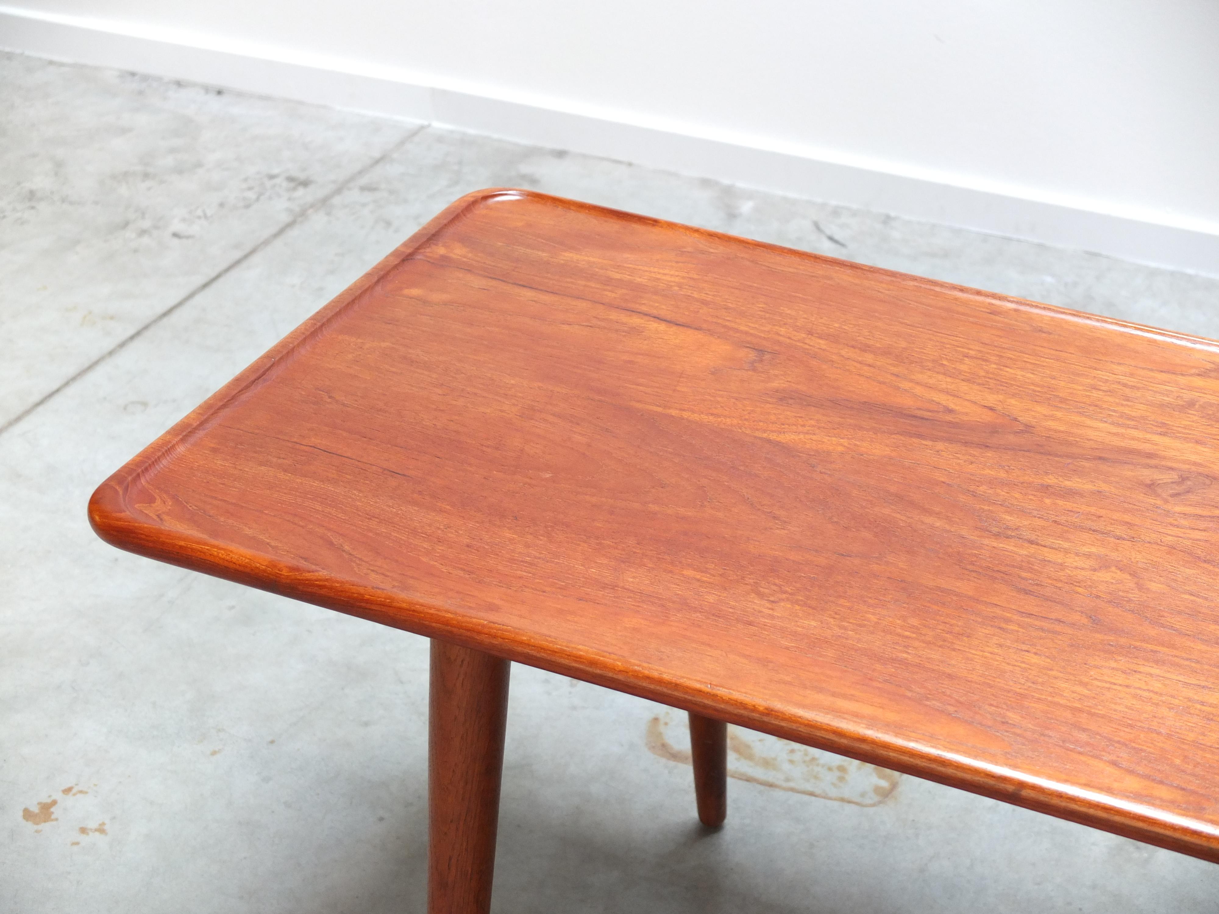 20th Century Teak & Oak 'At-11' Coffee Table by Hans Wegner for Andreas Tuck, 1950s For Sale
