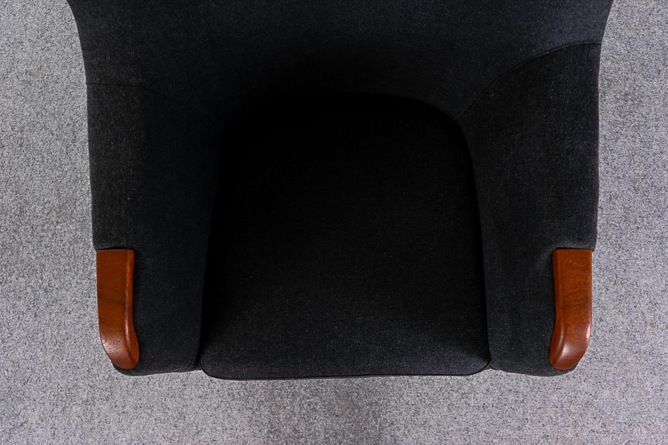 Mid-20th Century Teak & Oak Danish Modern Lounge Chair For Sale