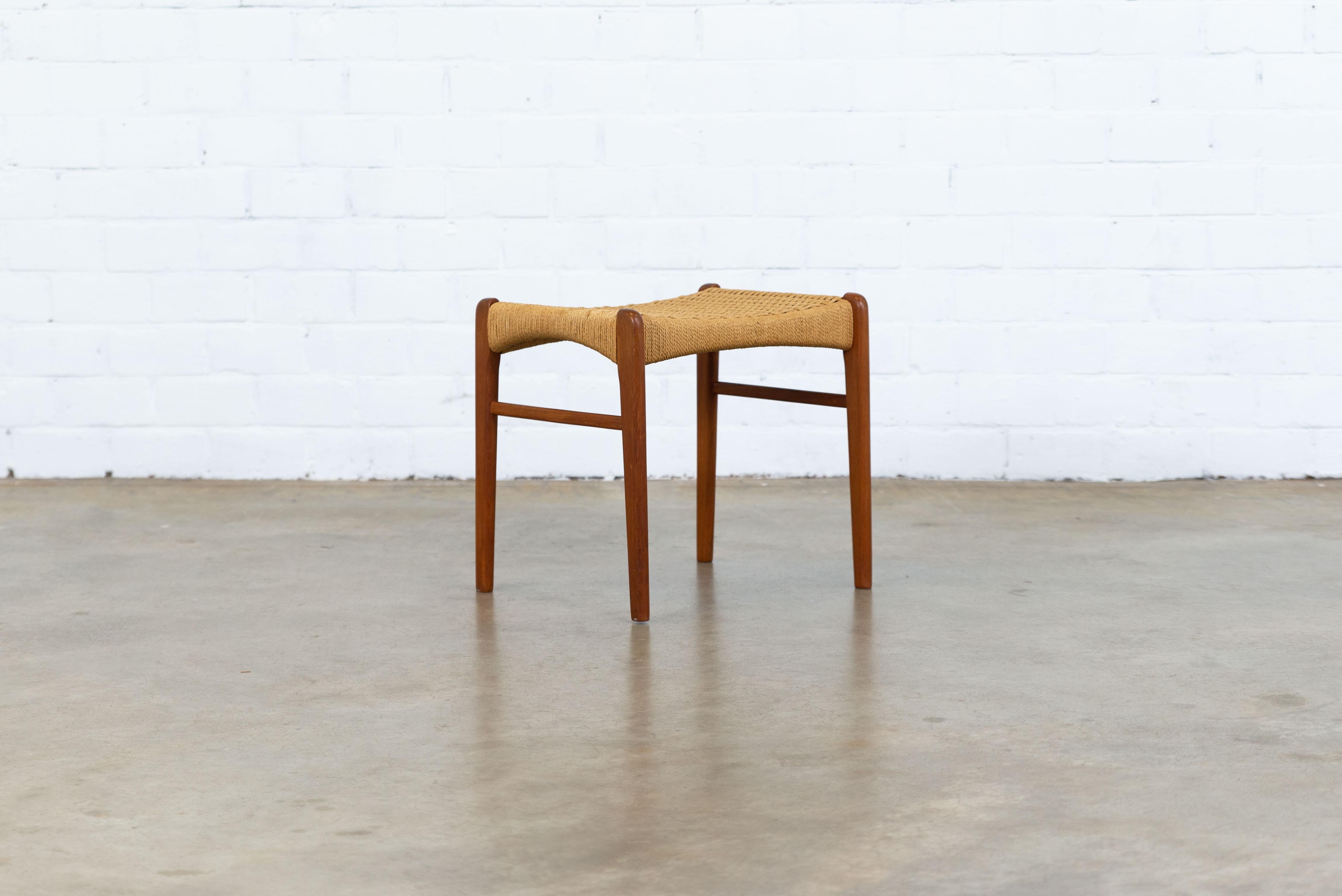 Teak & Paper Cord Stool by Ejner Larsen for Glyngøre, 1960s (Dänisch)