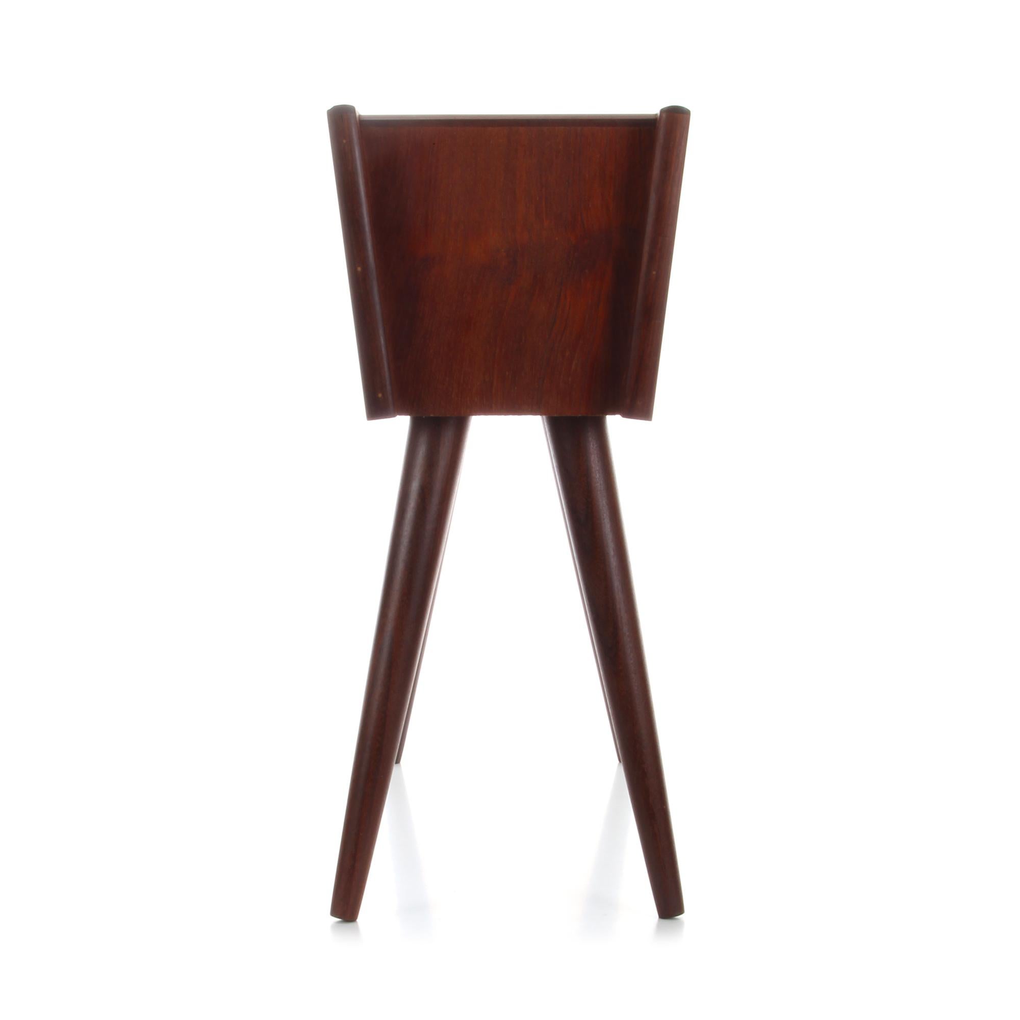 Teak Plant Stand 1960s, Danish Midcentury Plant Stand with Plastic Liner Pan In Good Condition In Brondby, Copenhagen