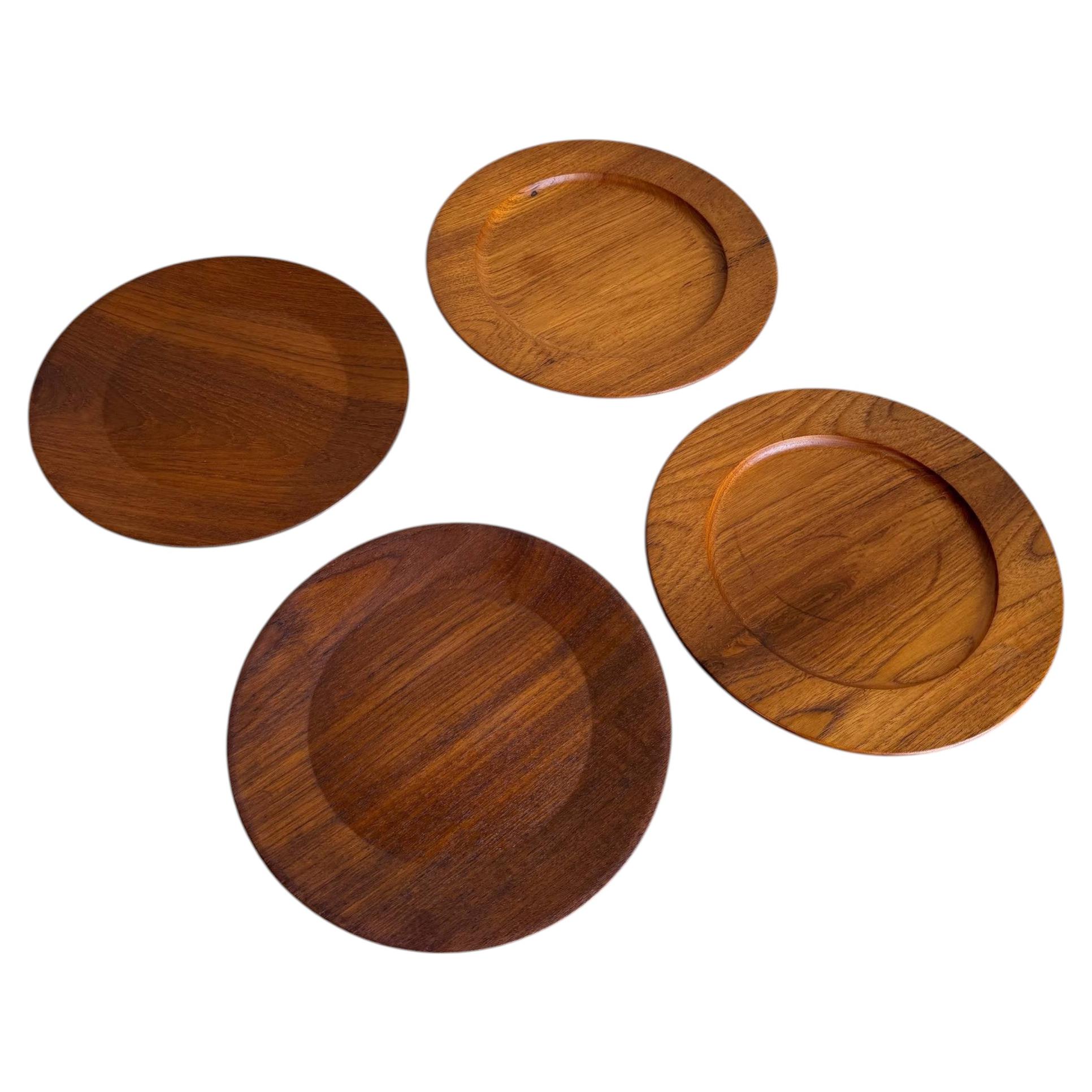 Lot de 4 assiettes en teck, style vintage danois « Mid-Century Modern »
