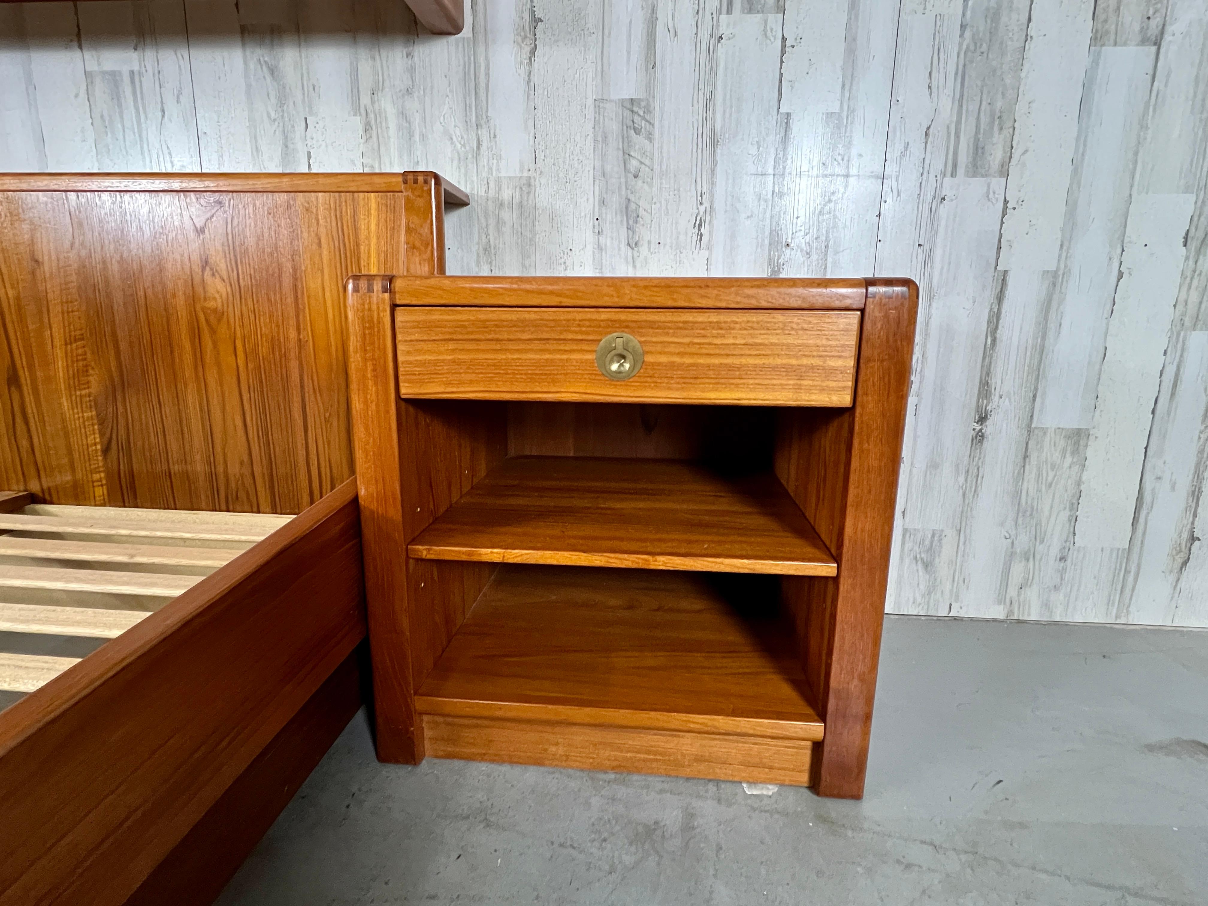 teak bed frame