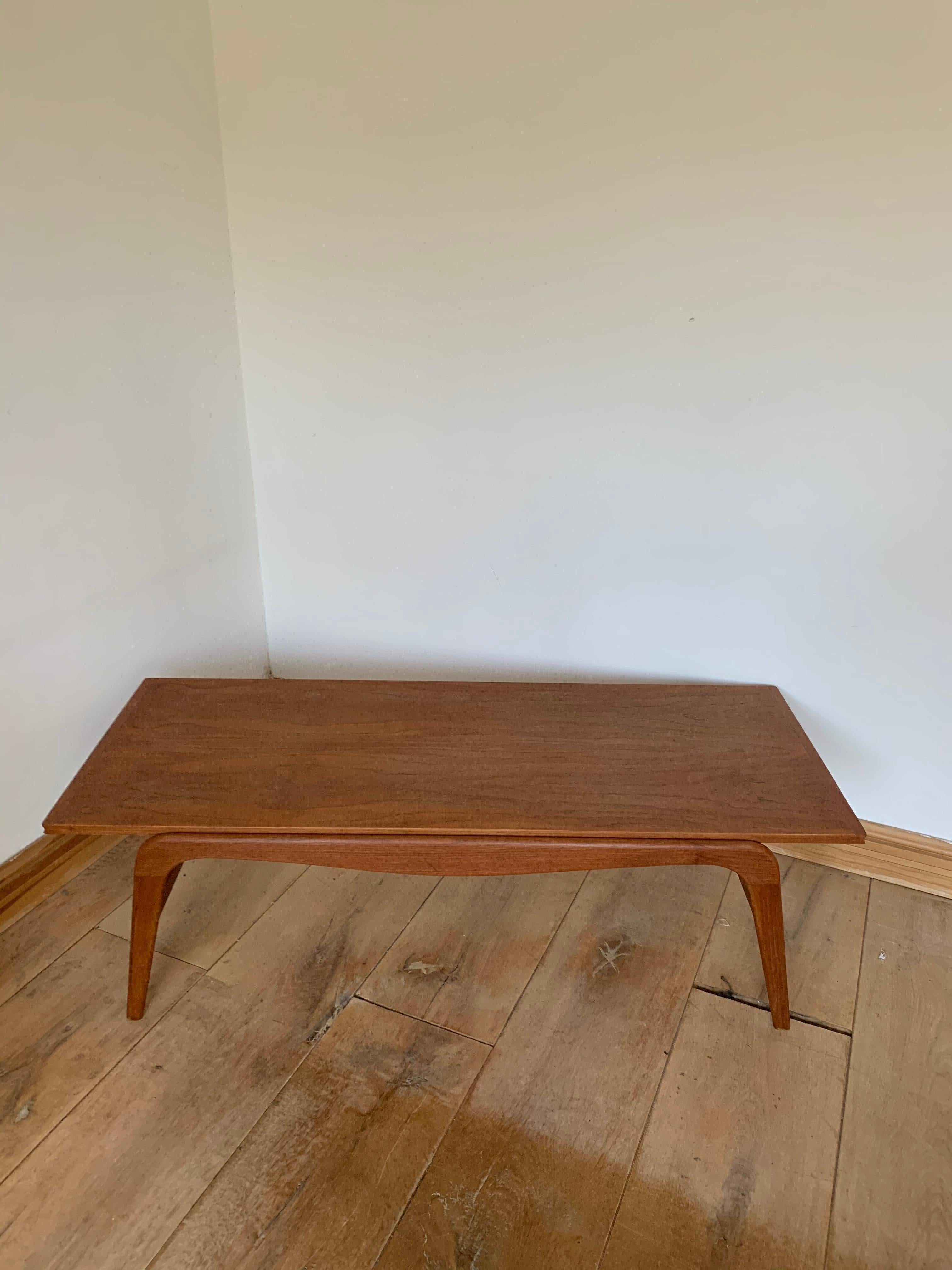 20th Century Scandinavian Modern Teak Reversible Coffee Table, 1960s In Good Condition In Bunnik, NL