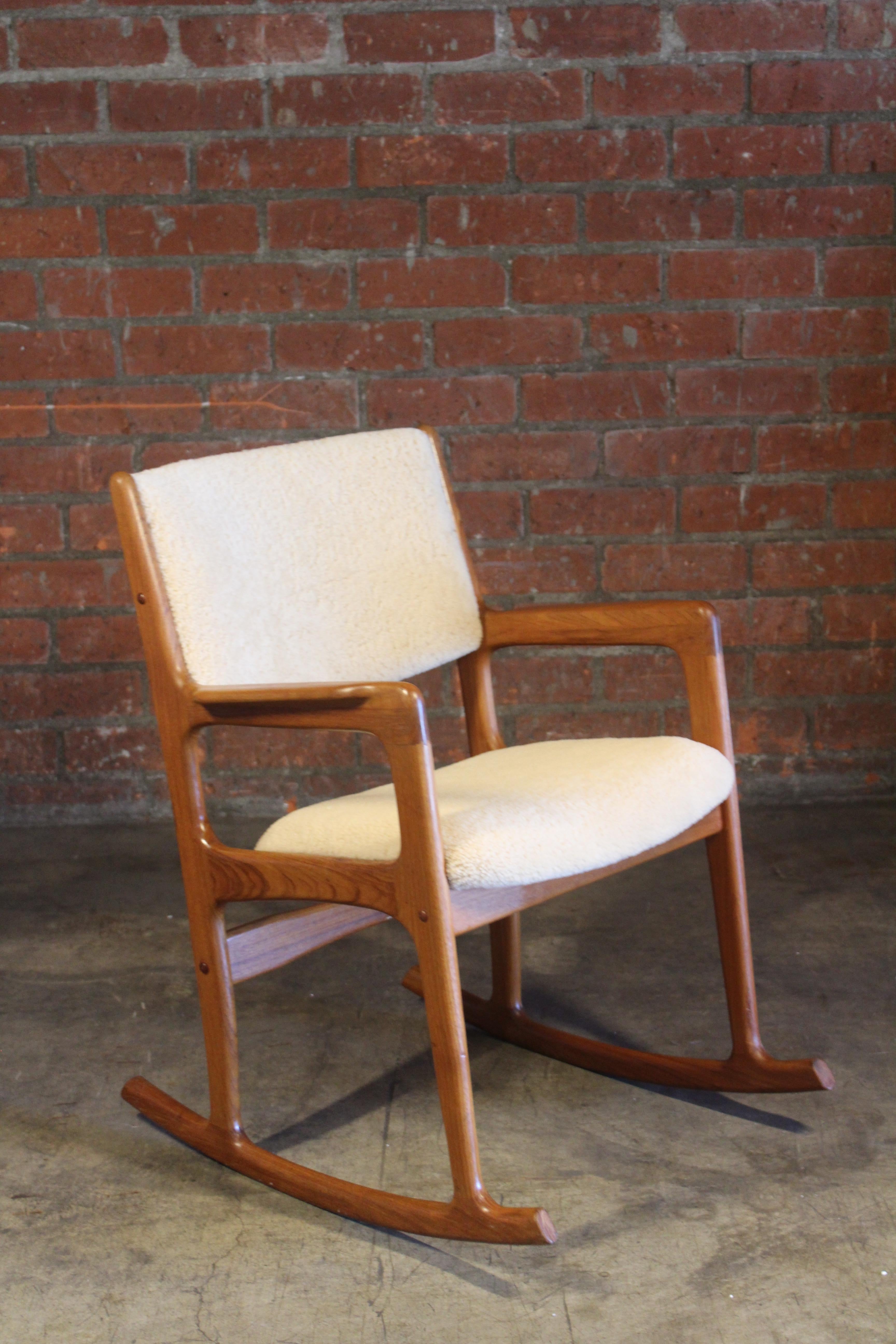Teak Rocking Chair in Sheepskin, Denmark, 1960s In Good Condition In Los Angeles, CA