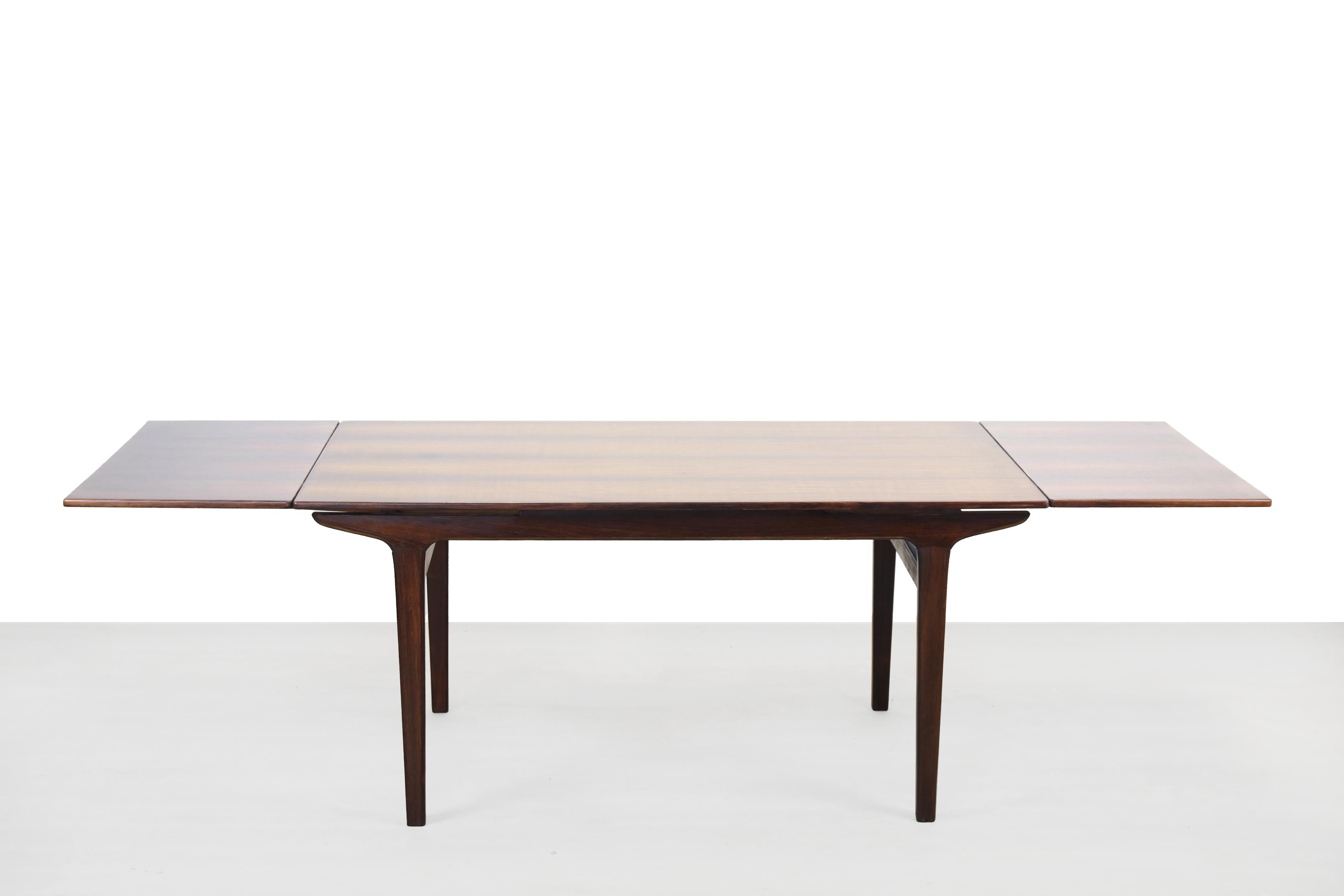 Scandinavian Modern Extendable Dining Table by Johannes Andersen for Uldum Møbelfabrik
