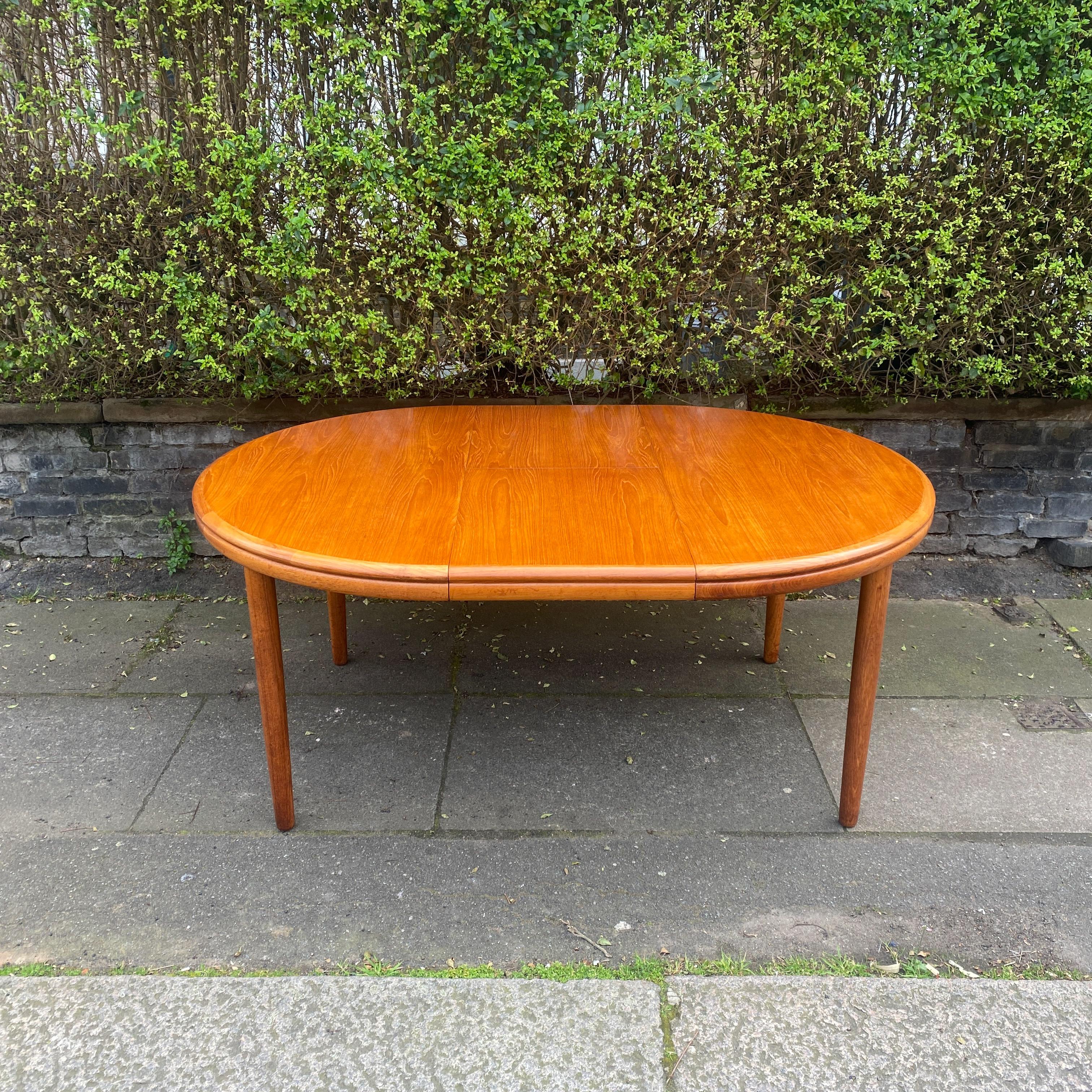Teak Round Extending White & Newton Double Lip Dining table For Sale 6
