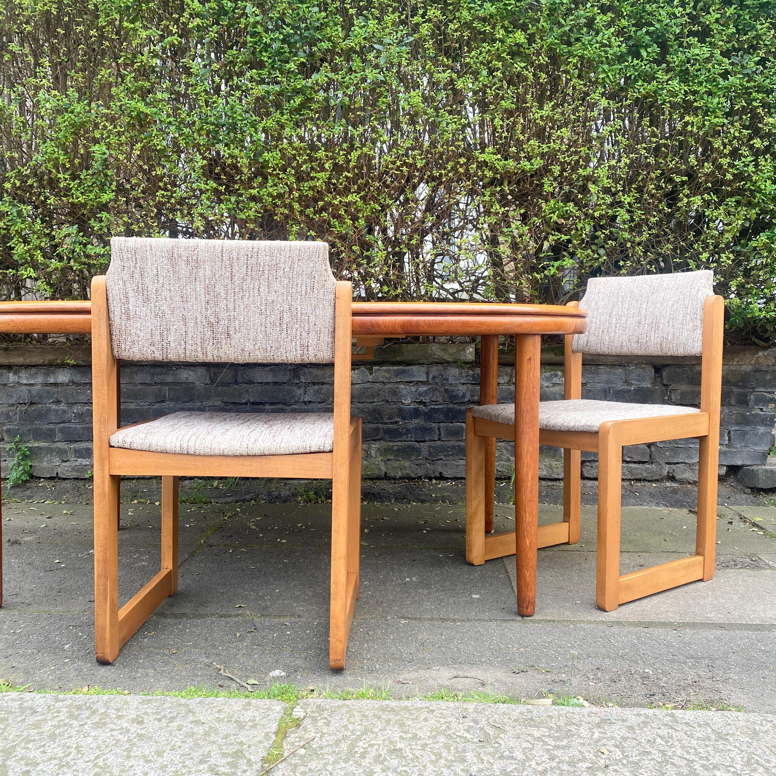 Teak Round Extending White & Newton Double Lip Dining table For Sale 10
