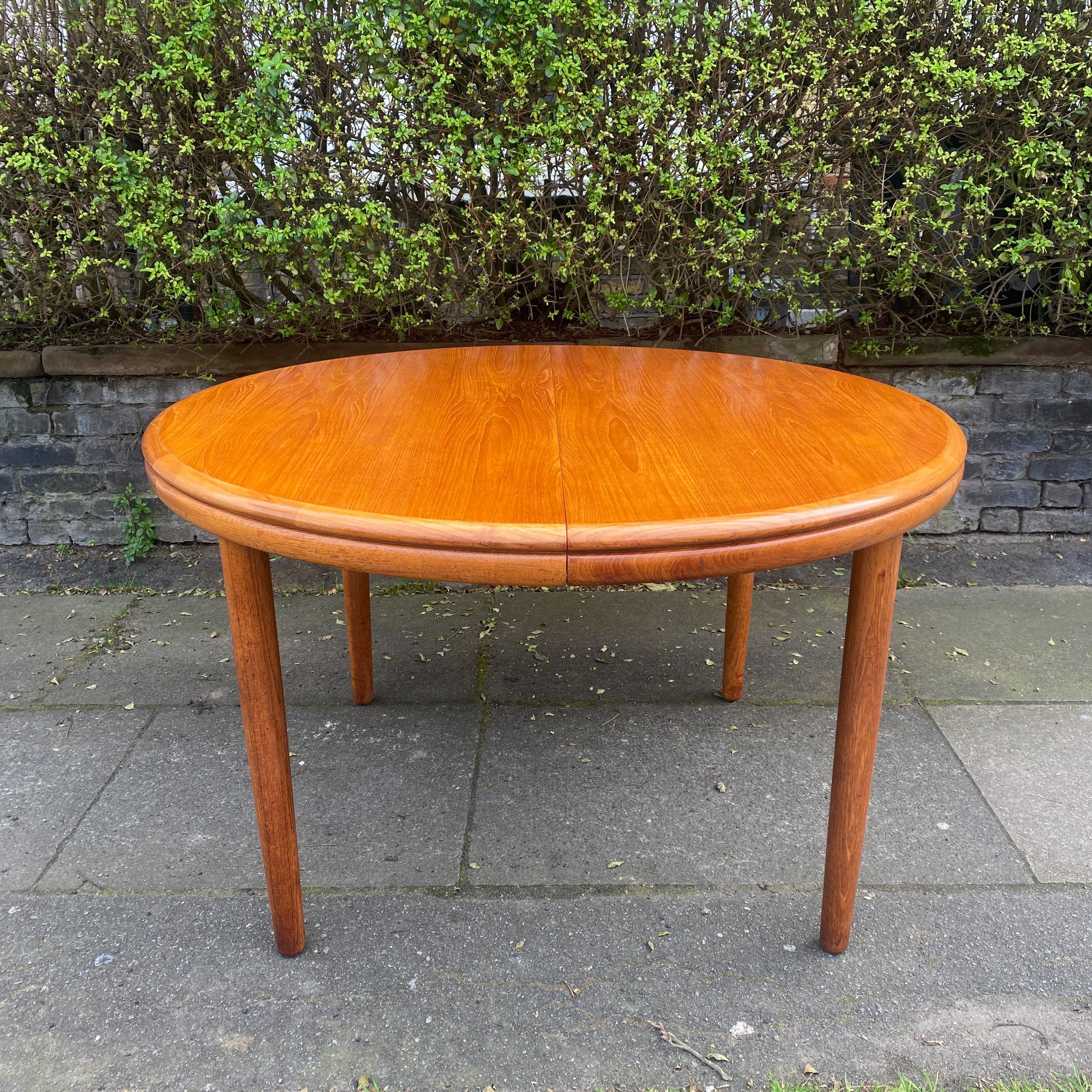Teak Round Extending White & Newton Double Lip Dining table For Sale 2