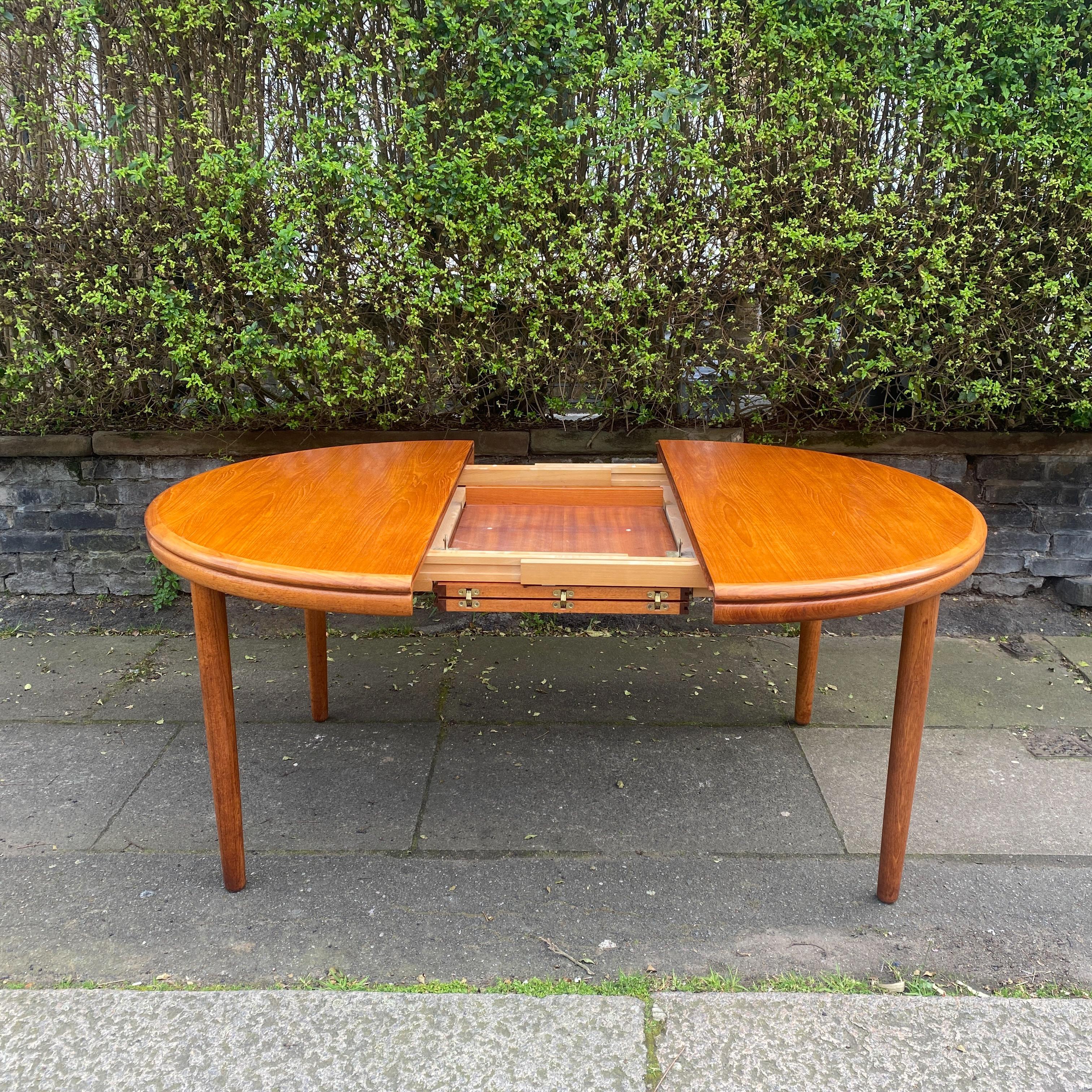 Teak Round Extending White & Newton Double Lip Dining table For Sale 3