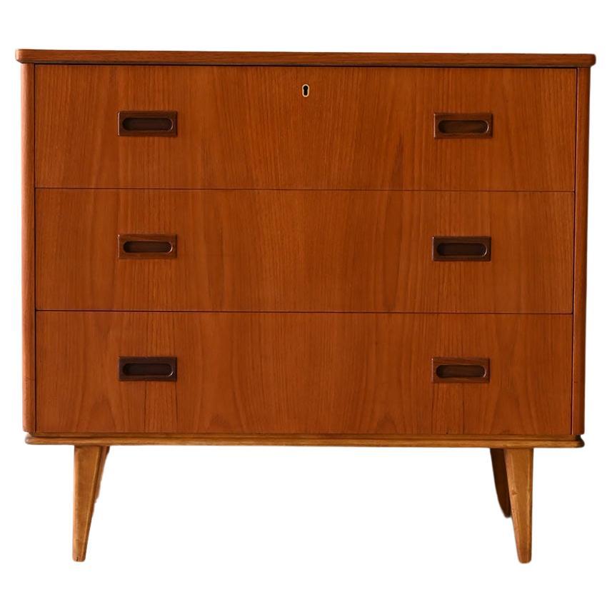 Teak scandi chest of drawers with 3 drawers For Sale