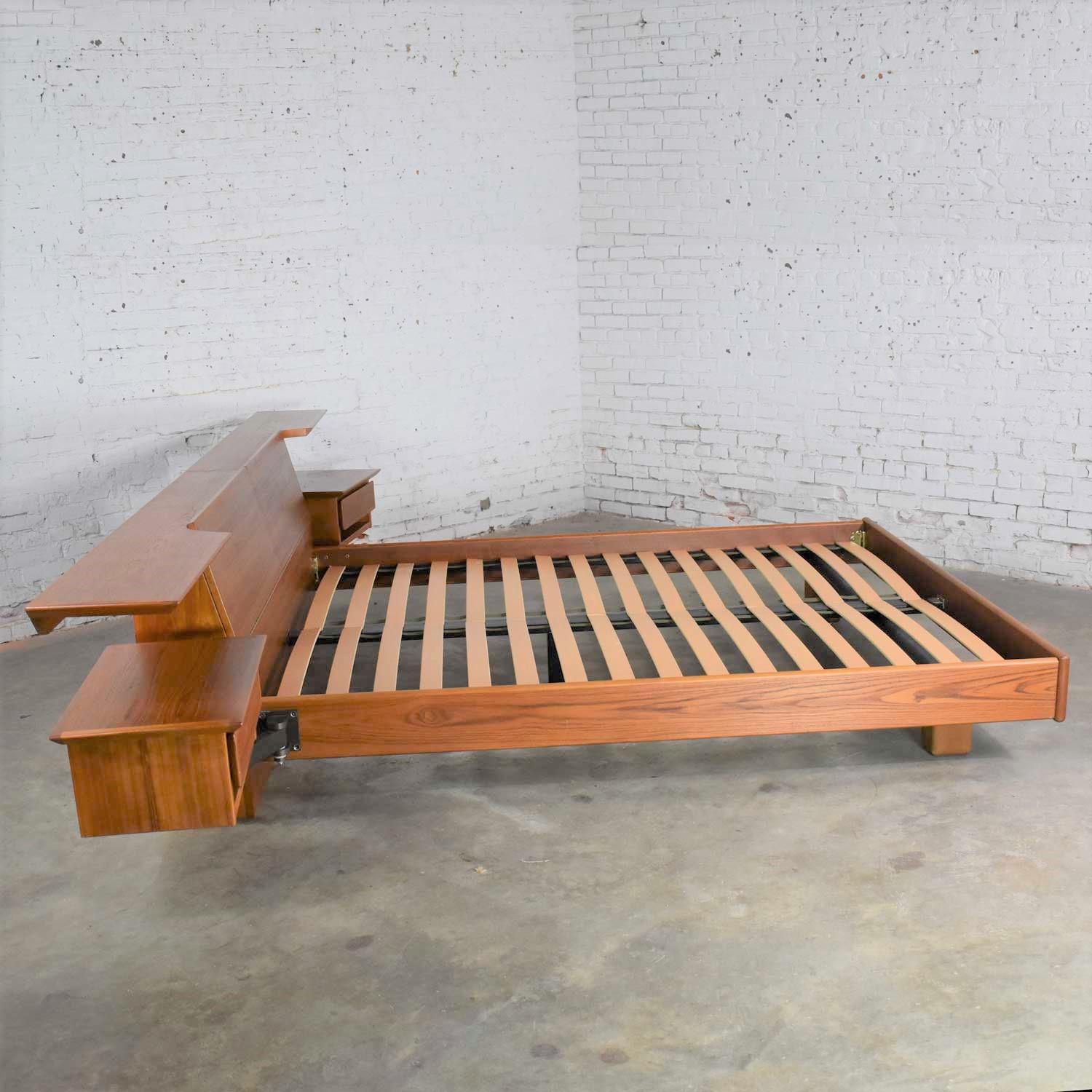 Teak Scandinavian Modern Cal King Storage Platform Bed & Swing-Arm Nightstands 2